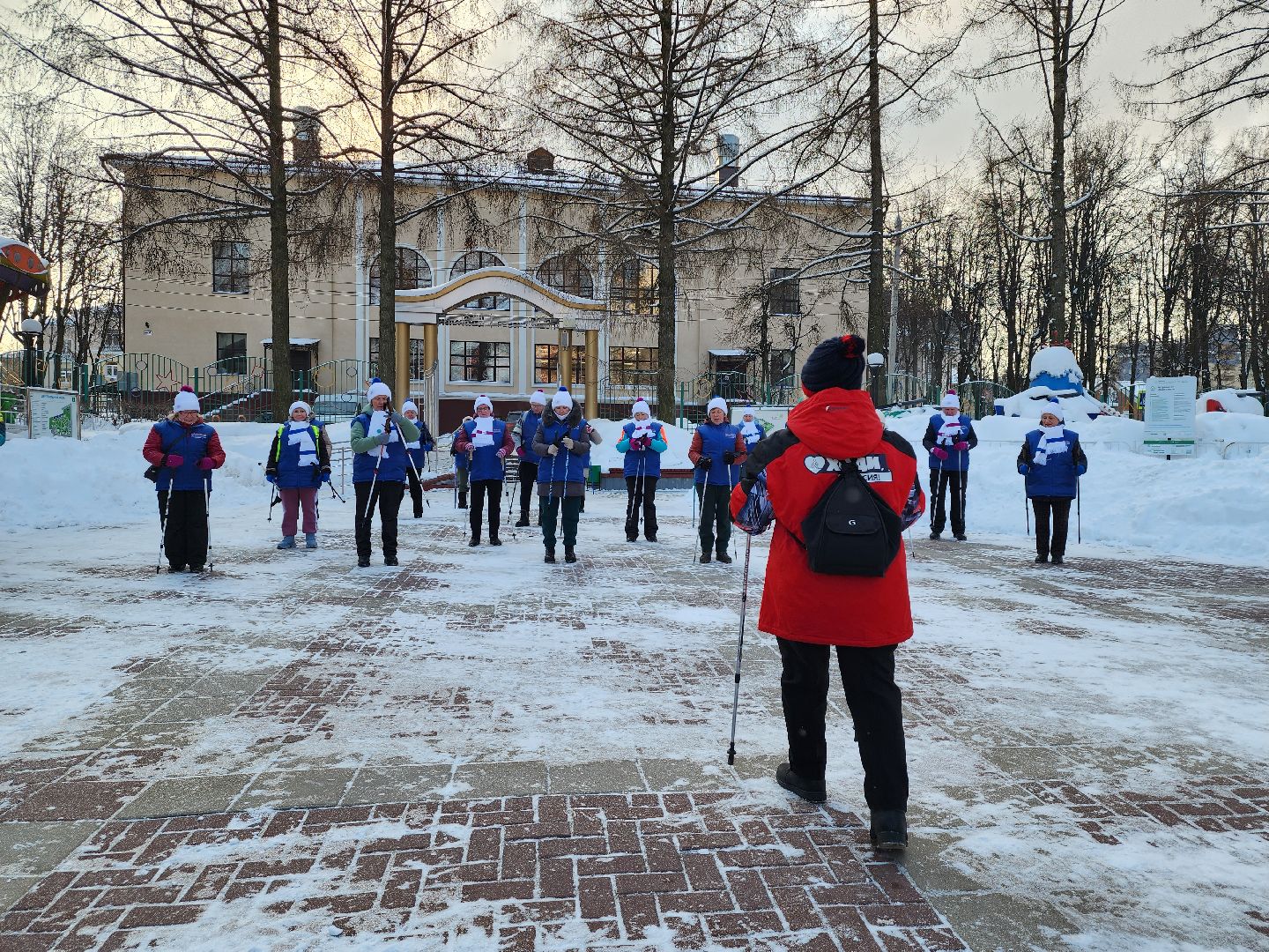 активное долголетие, спорт в подмосковье, скандинавская ходьба, все на старт, видное,