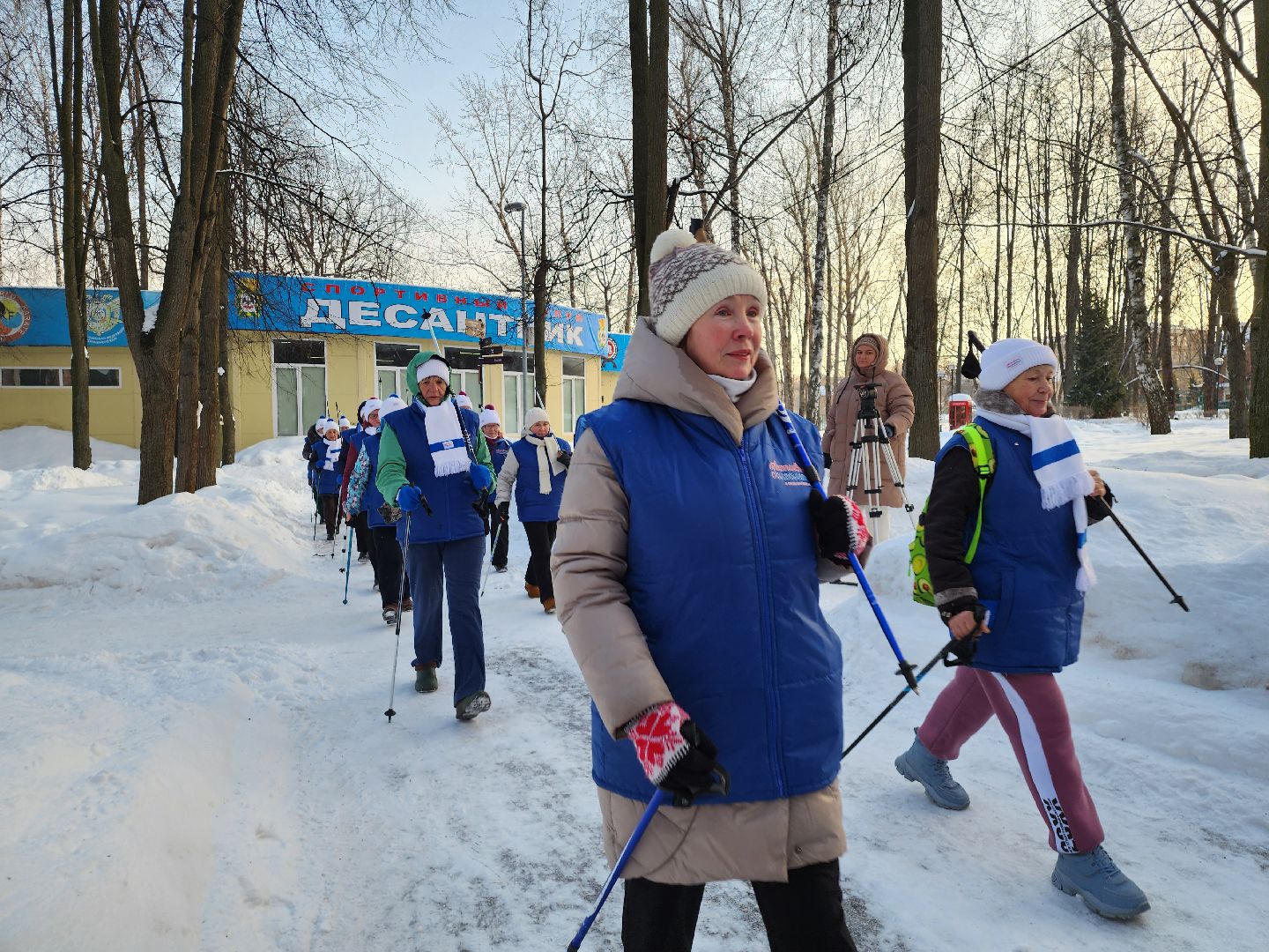 активное долголетие, спорт в подмосковье, скандинавская ходьба, все на старт, видное,