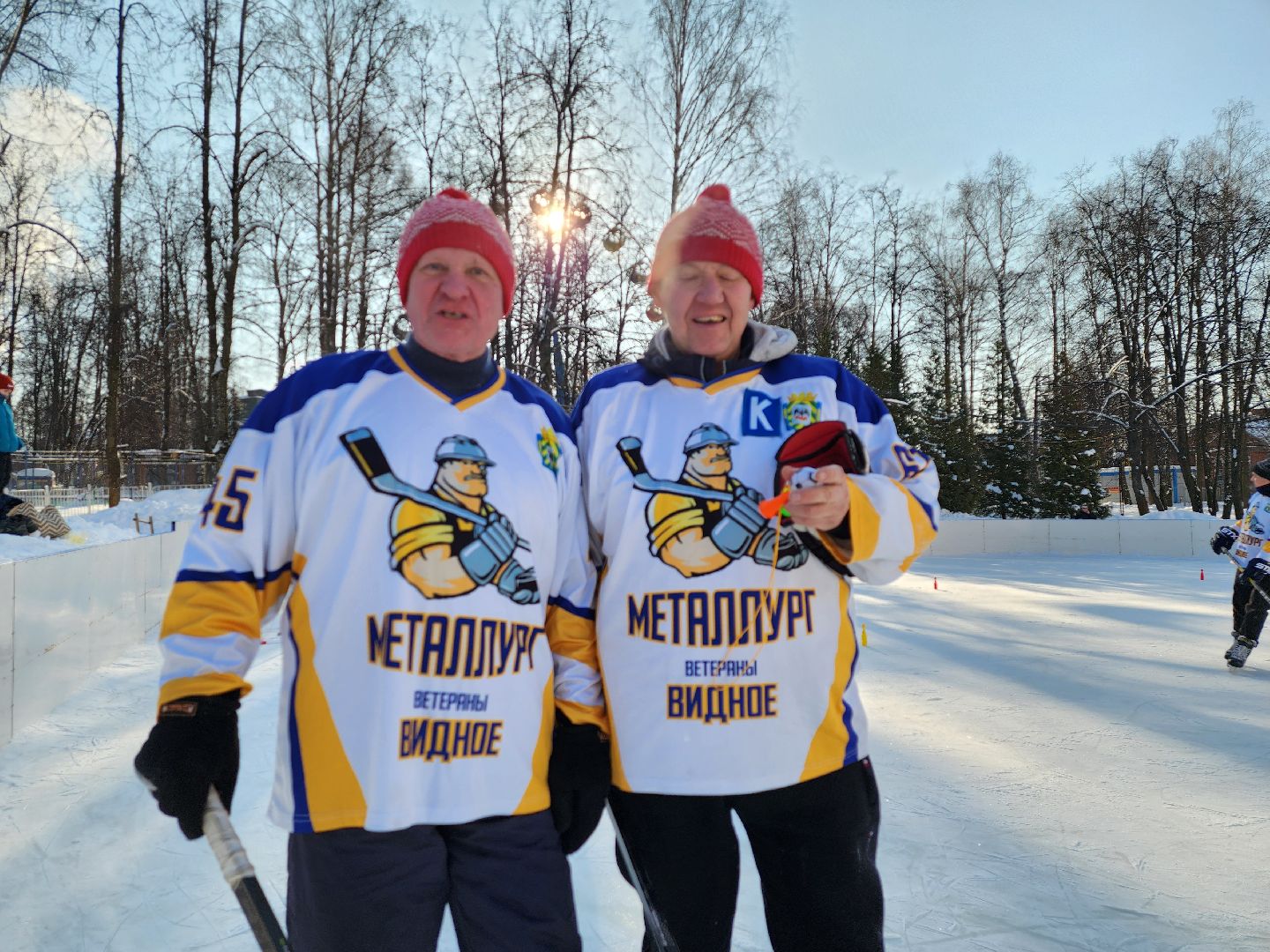 хоккейная команда, металлург,хоккей в парке, видное, спорт подмосковья,