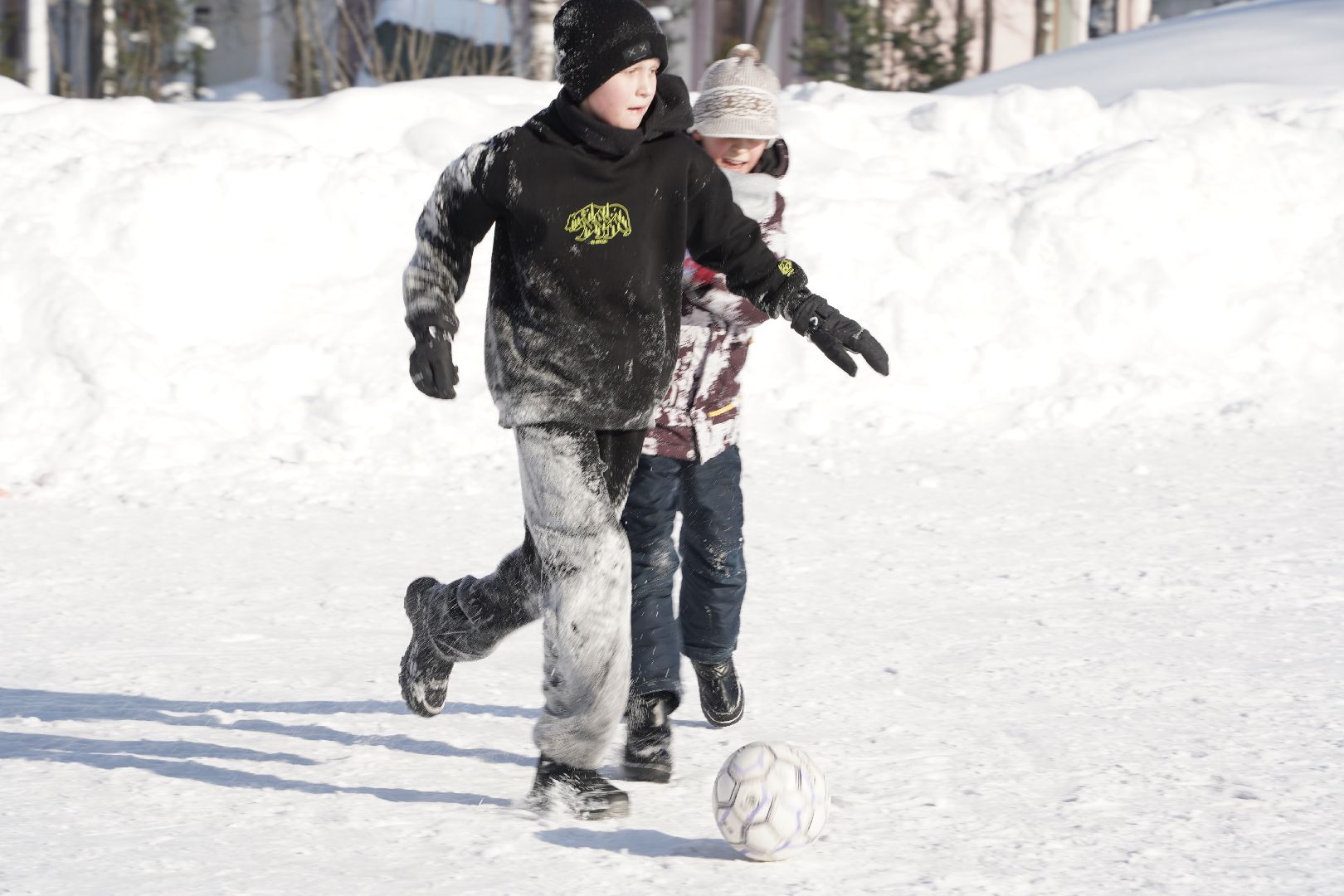 Рошаль, стартуют все, парк Крестов брод, зима в Подмомсковье, зима в парке, Большая Шатура, скандинавская ходьба, футбол на снегу, хоккей на снегу, спорт, активное долголетие,