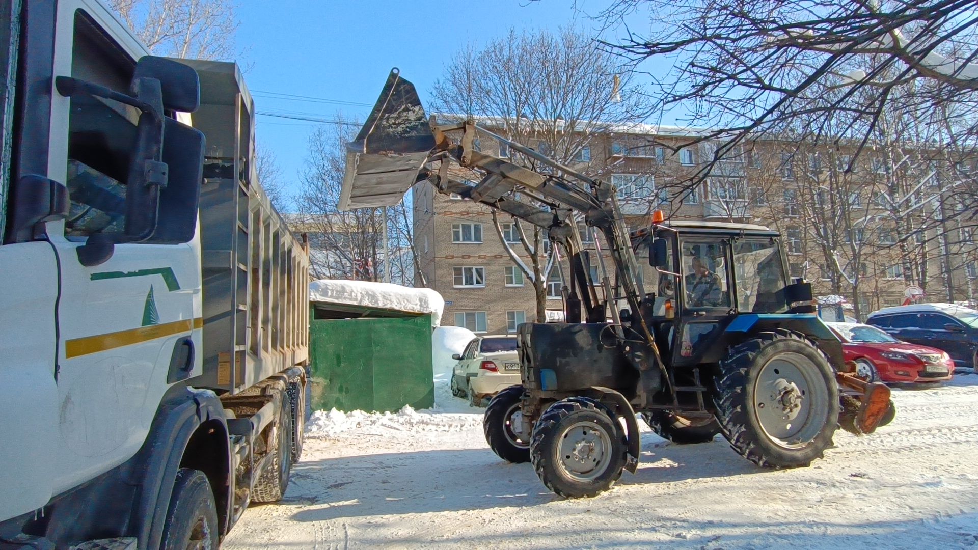 субботник, уборка снега, уборка дворов,