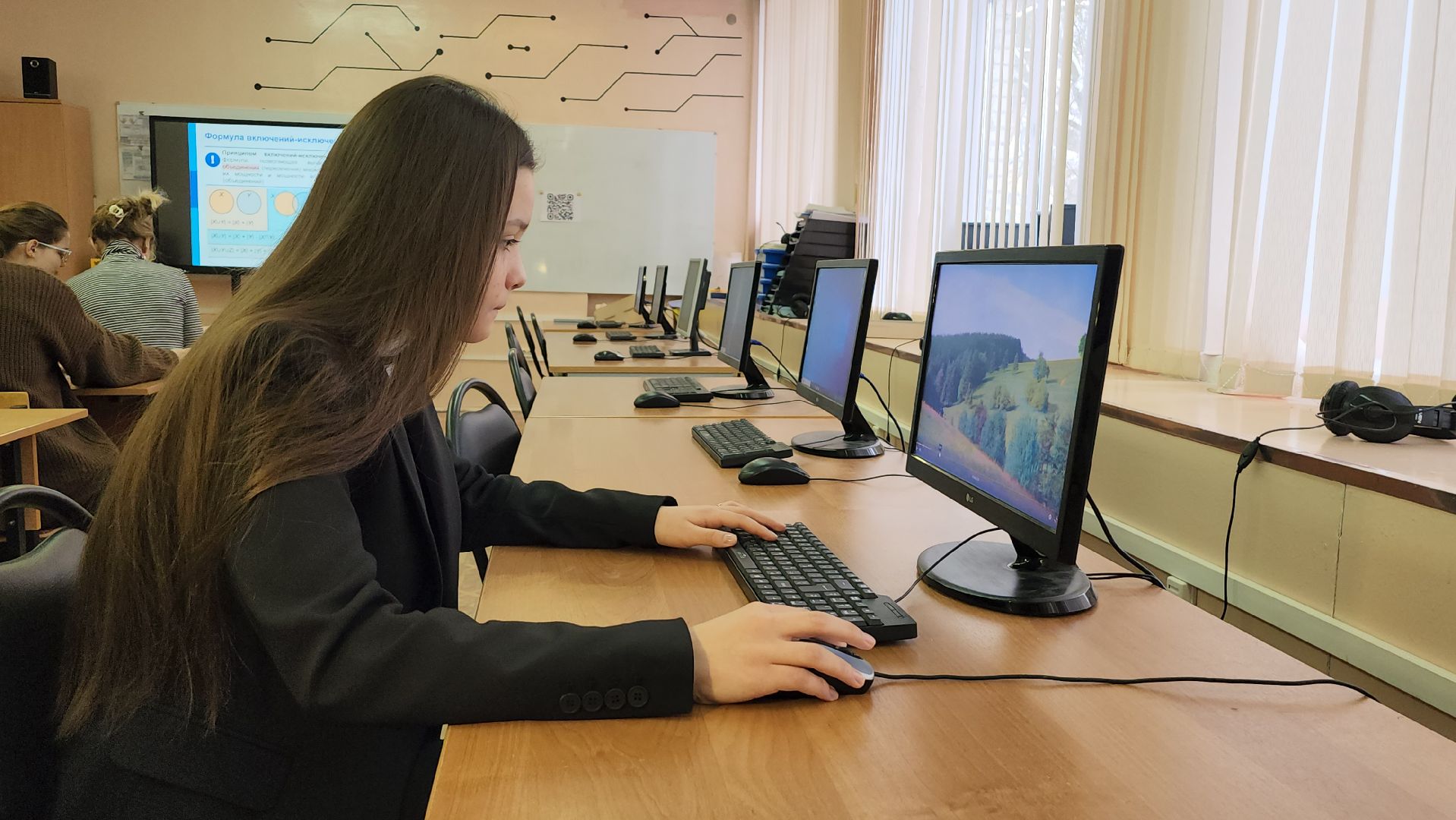 серпухов, гимназия №1, видеоролик, конкурс, дружба народов,