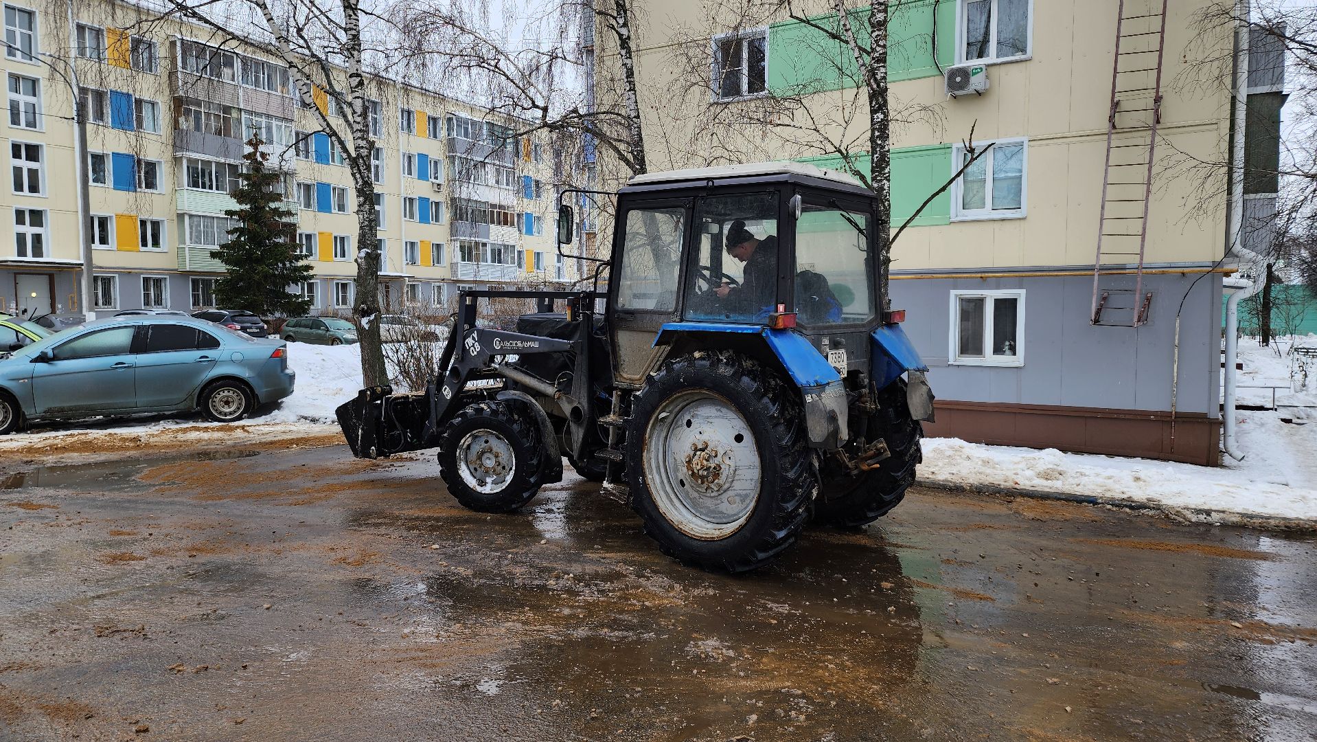 кашира, жкх, мбу благоустройство, уборка снега, заявка жителей, трактор, гололед, парковка,