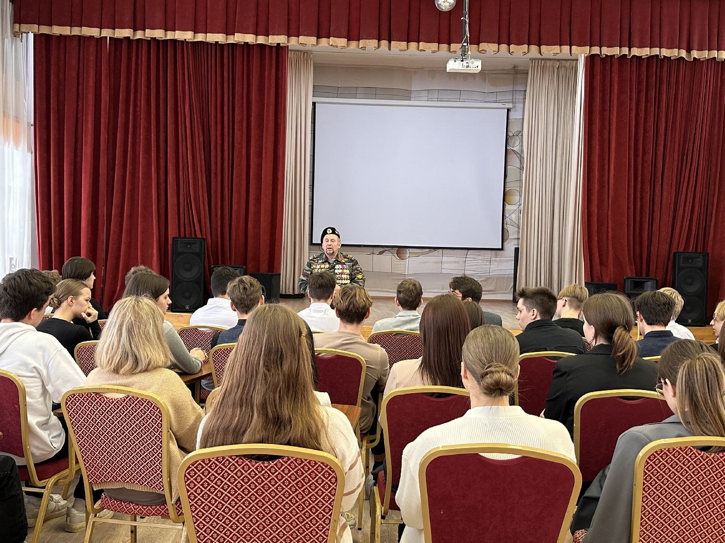 Одинцово, Гимназия 4, Уроки мужества,