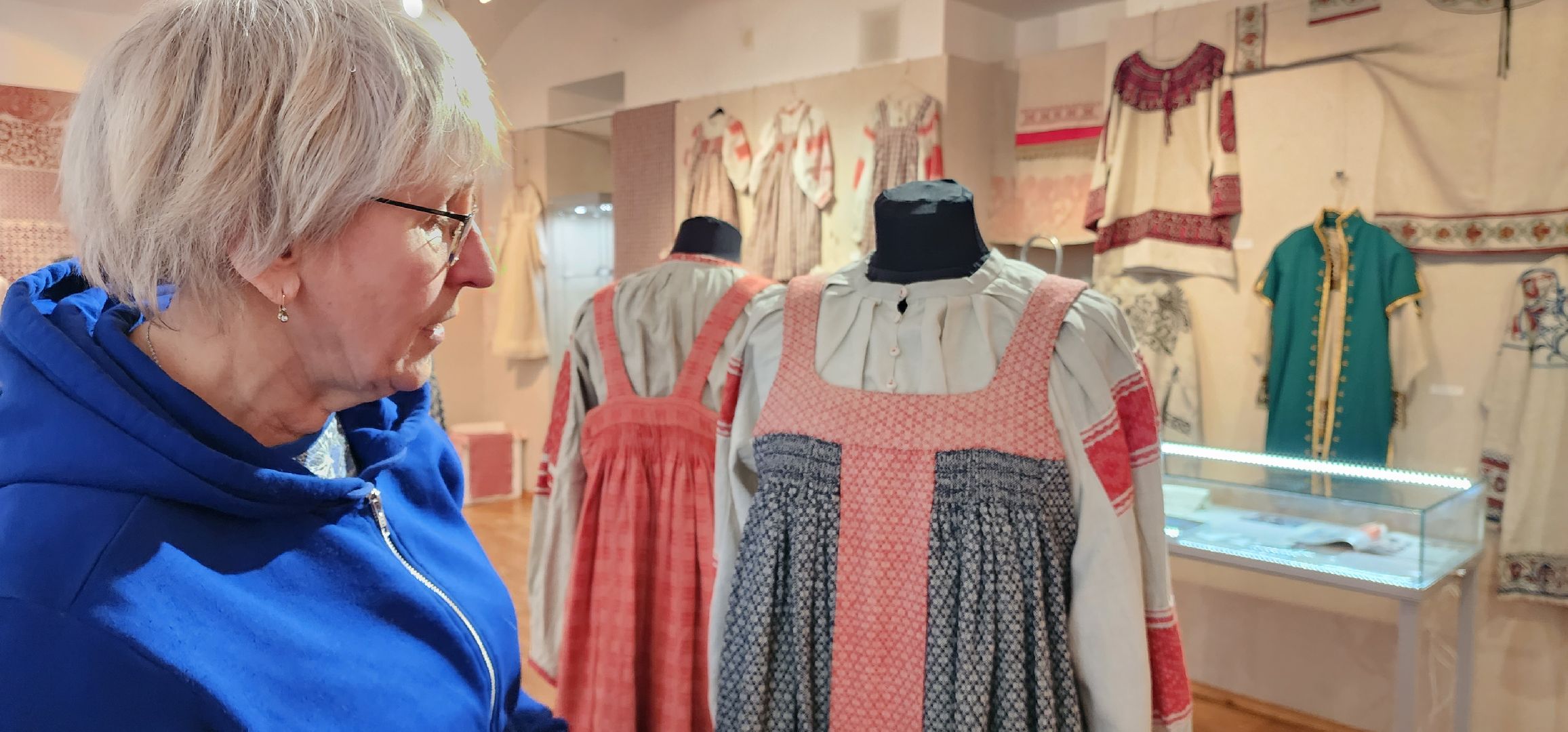 раменское, культура, раменский историко-художественный музей, первая выставка, из сундука русской красавицы,