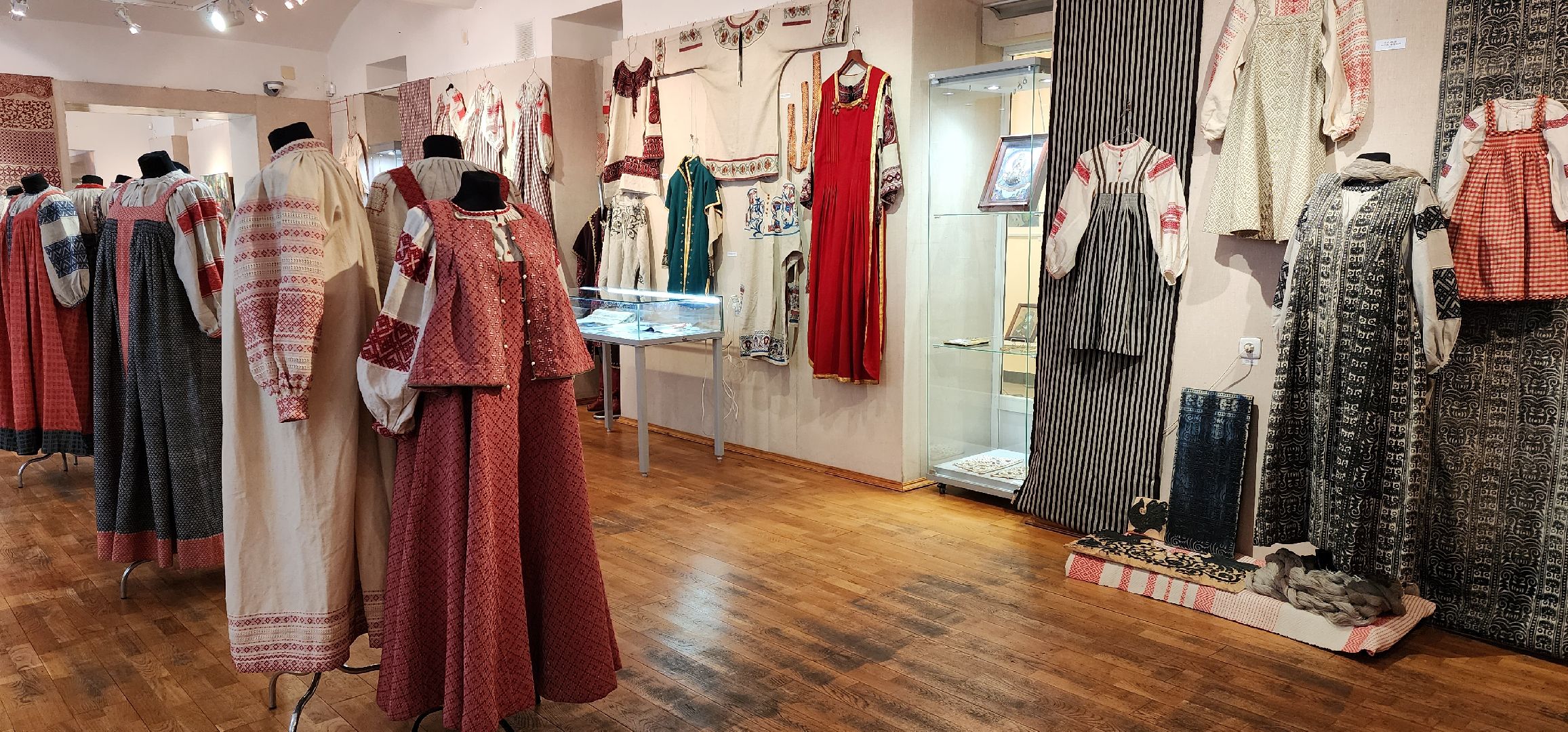 раменское, культура, раменский историко-художественный музей, первая выставка, из сундука русской красавицы,