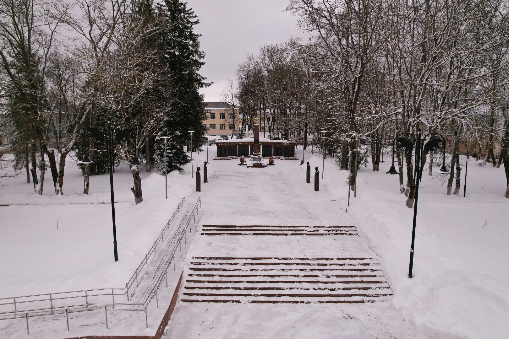 видео с коптера, площадь, война,