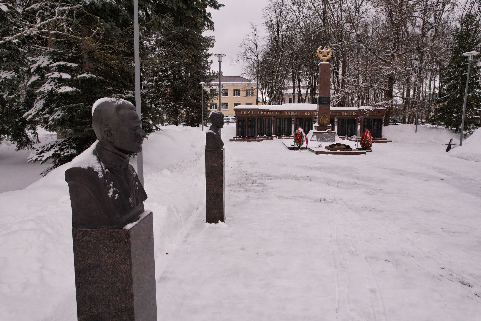 видео с коптера, площадь, война,