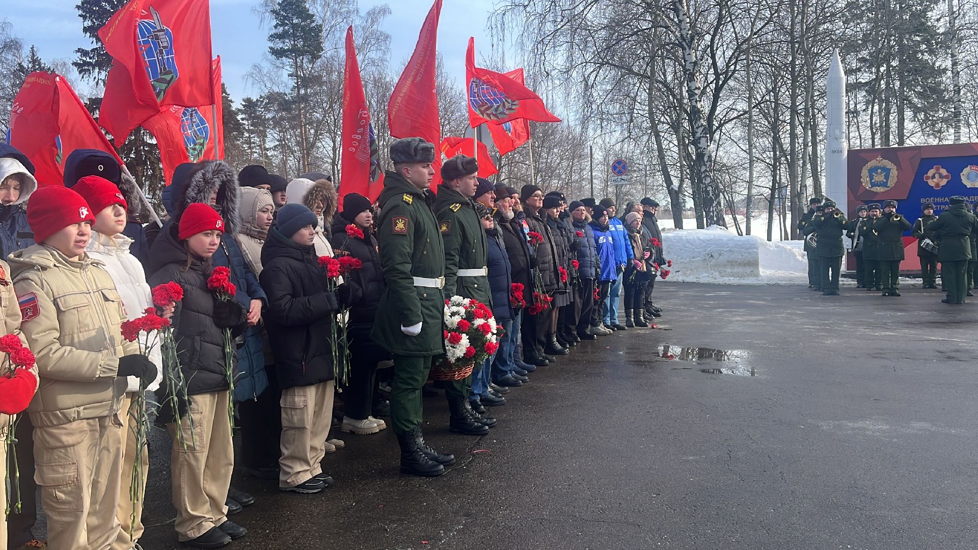 возложение цветов, день воина-интернационалиста, награждение, глава городского округа,