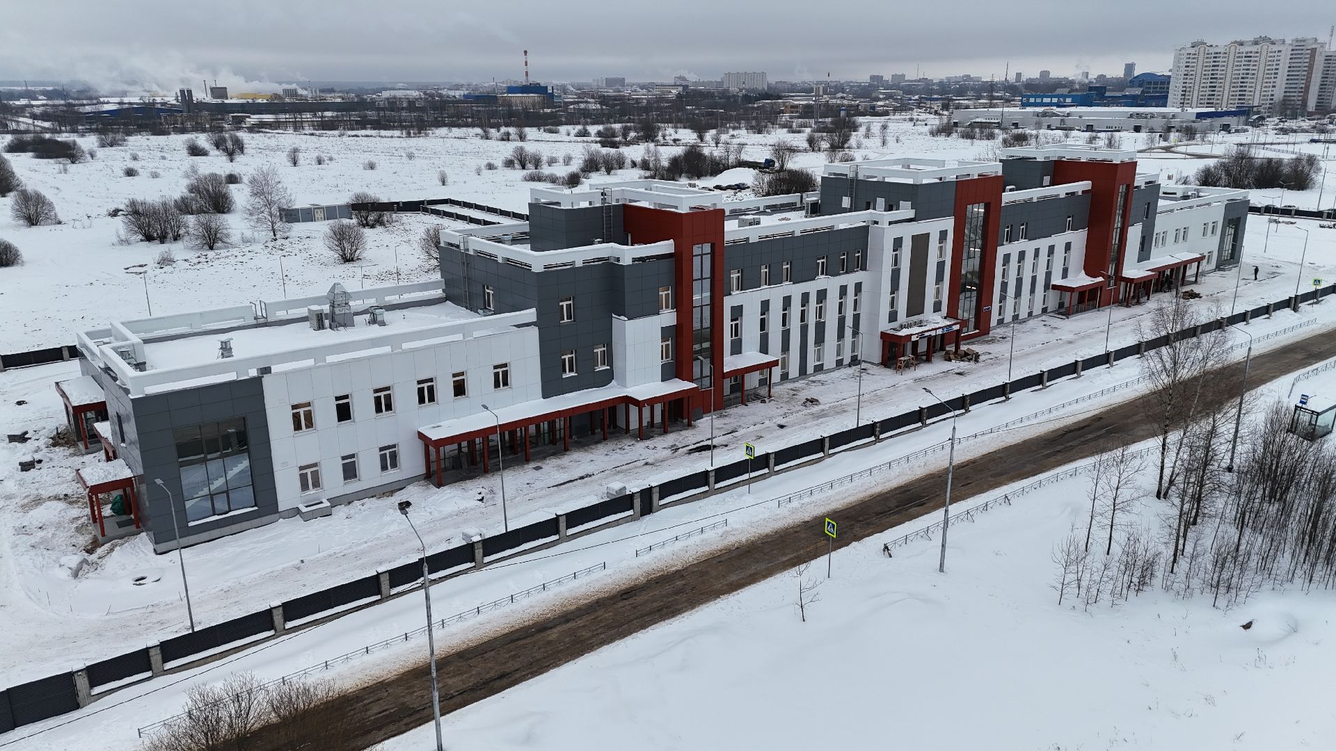 видео с коптера, поликлиника, медицина,