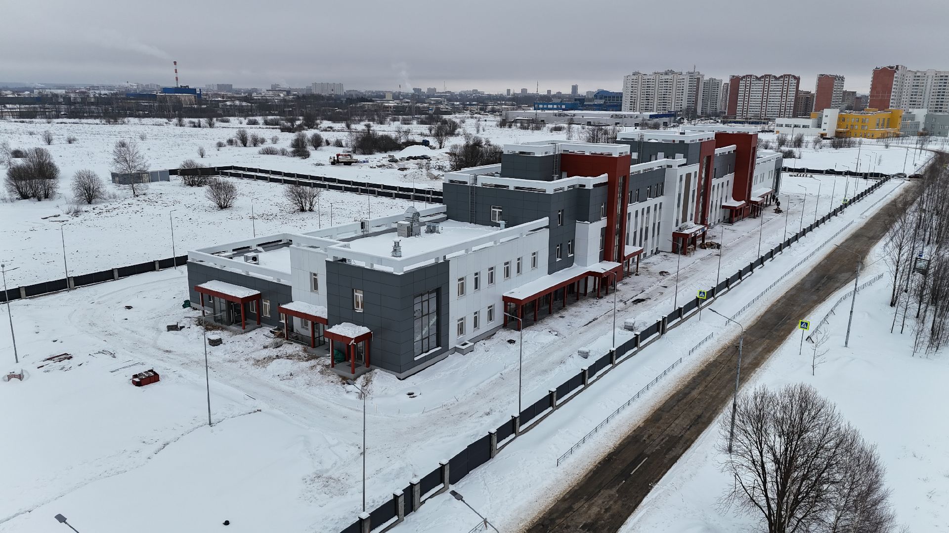 видео с коптера, поликлиника, медицина,