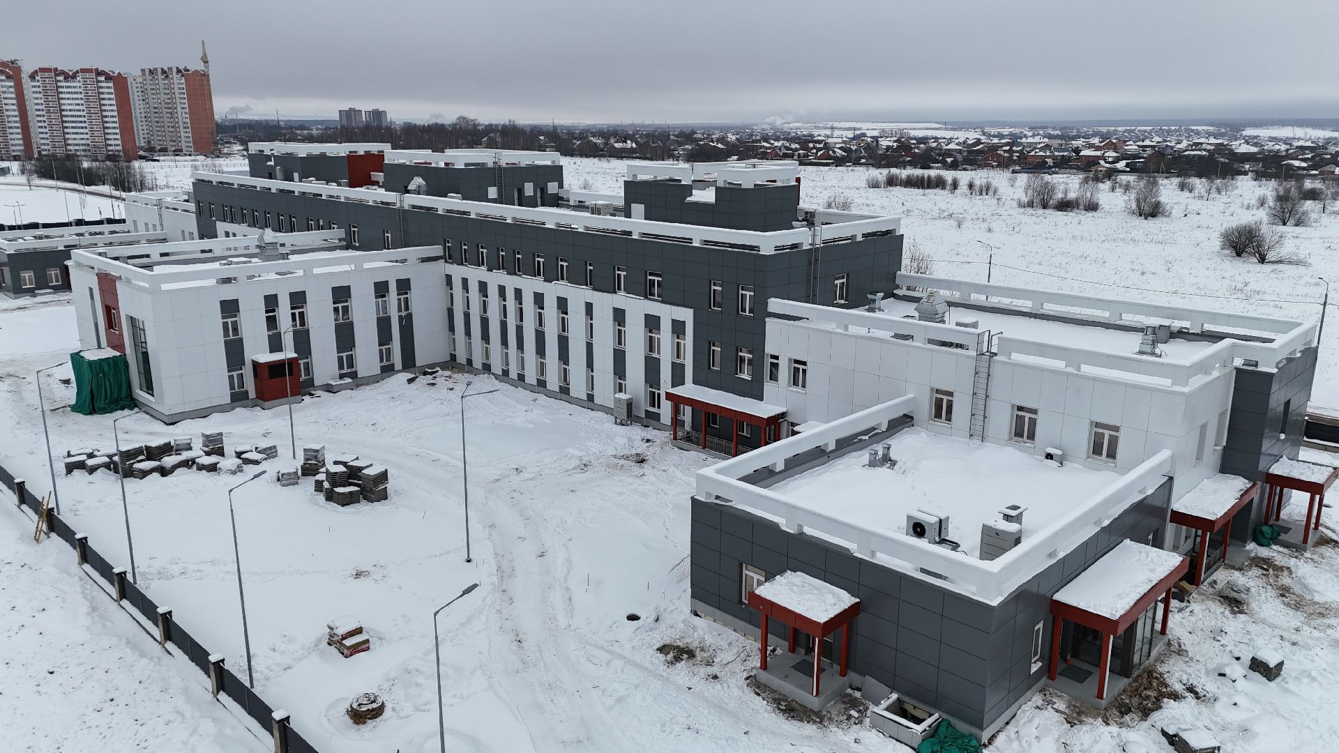 видео с коптера, поликлиника, медицина,