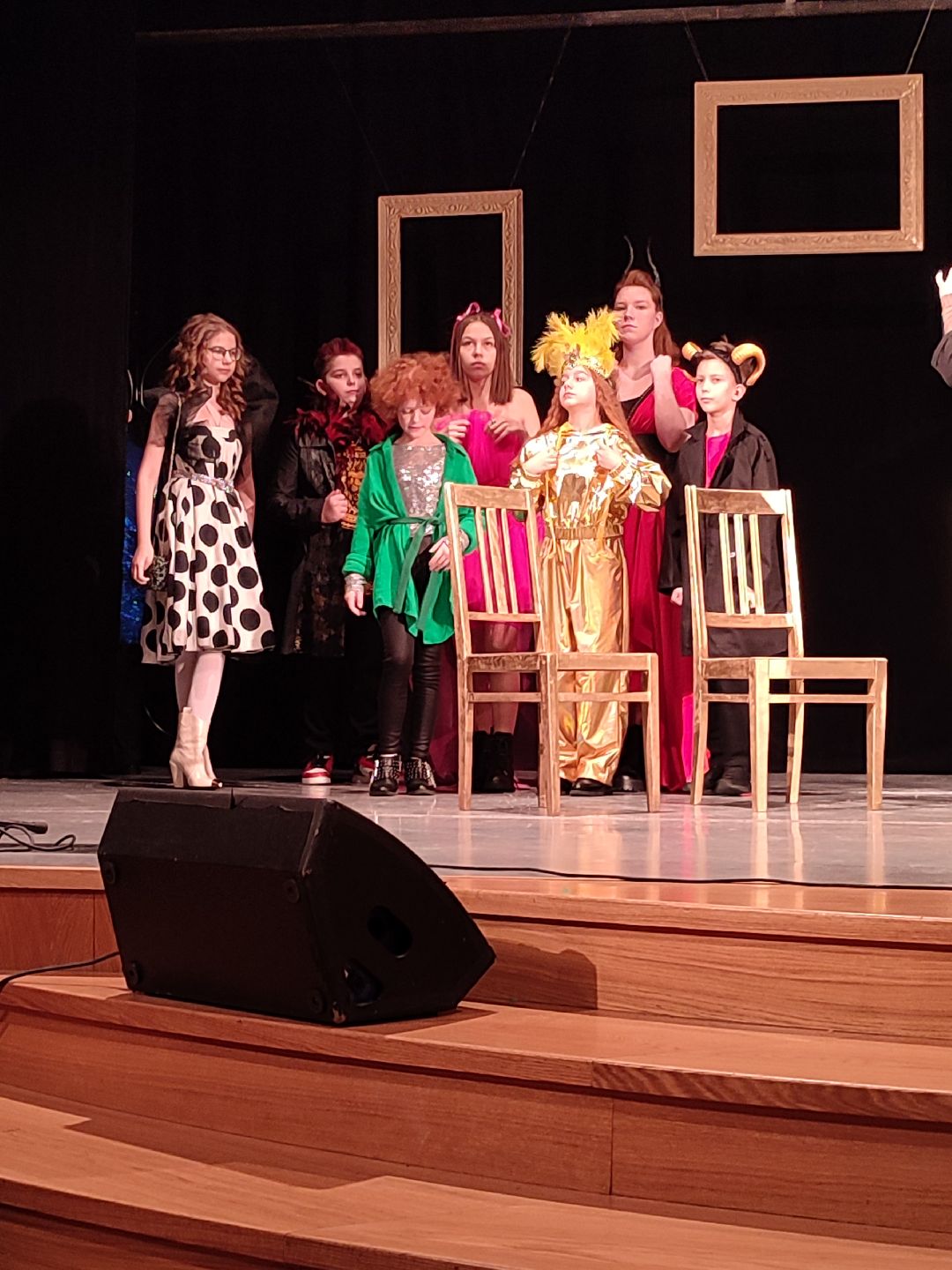 Звенигород, общество