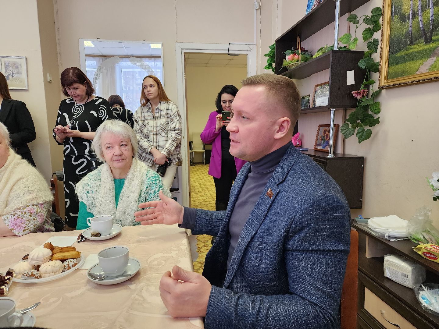 пушкино, депутат, встреча с жителями, жкх, вопросы жителей, решение проблем, старшее поколение,