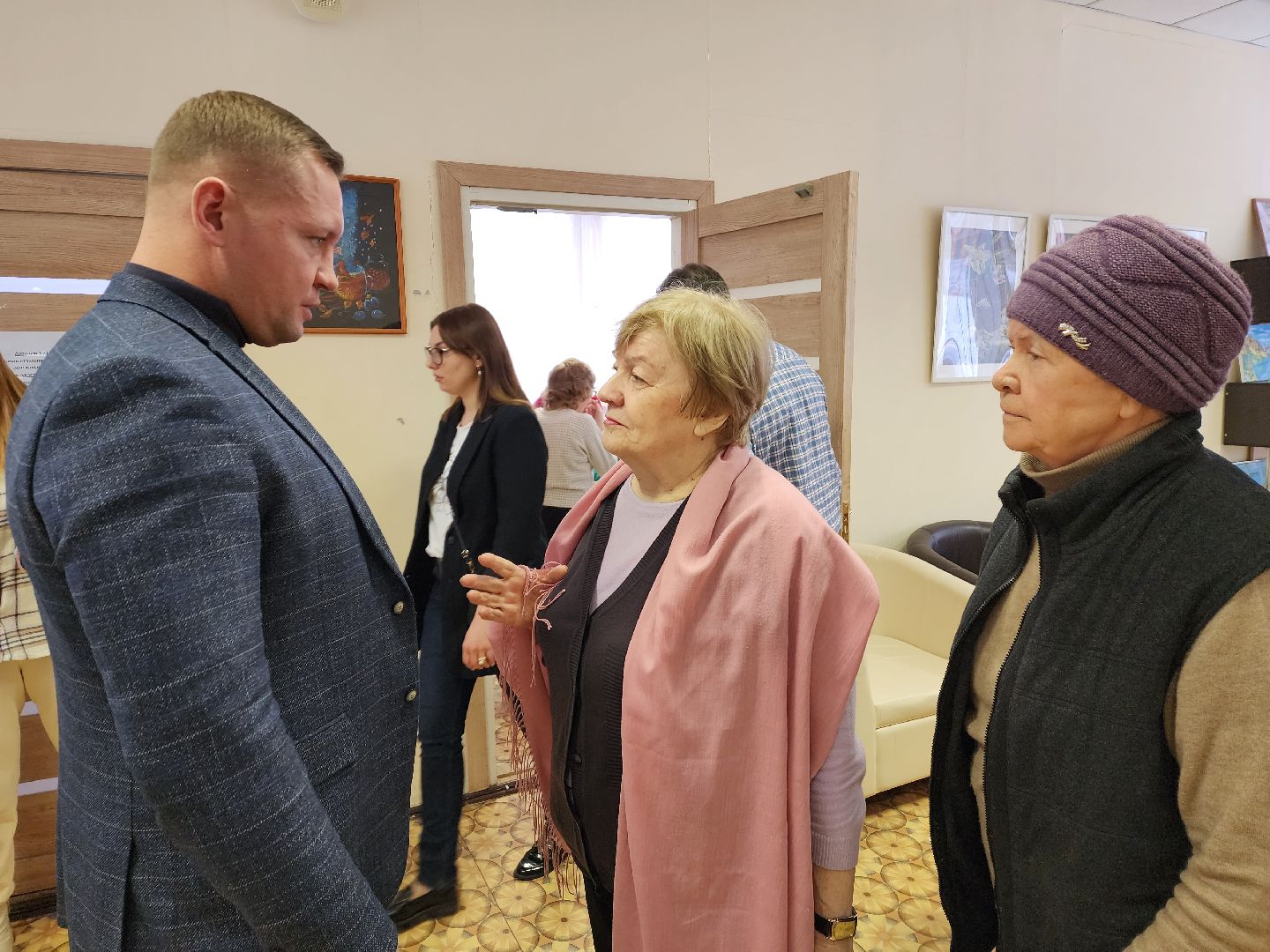 пушкино, депутат, встреча с жителями, жкх, вопросы жителей, решение проблем, старшее поколение,