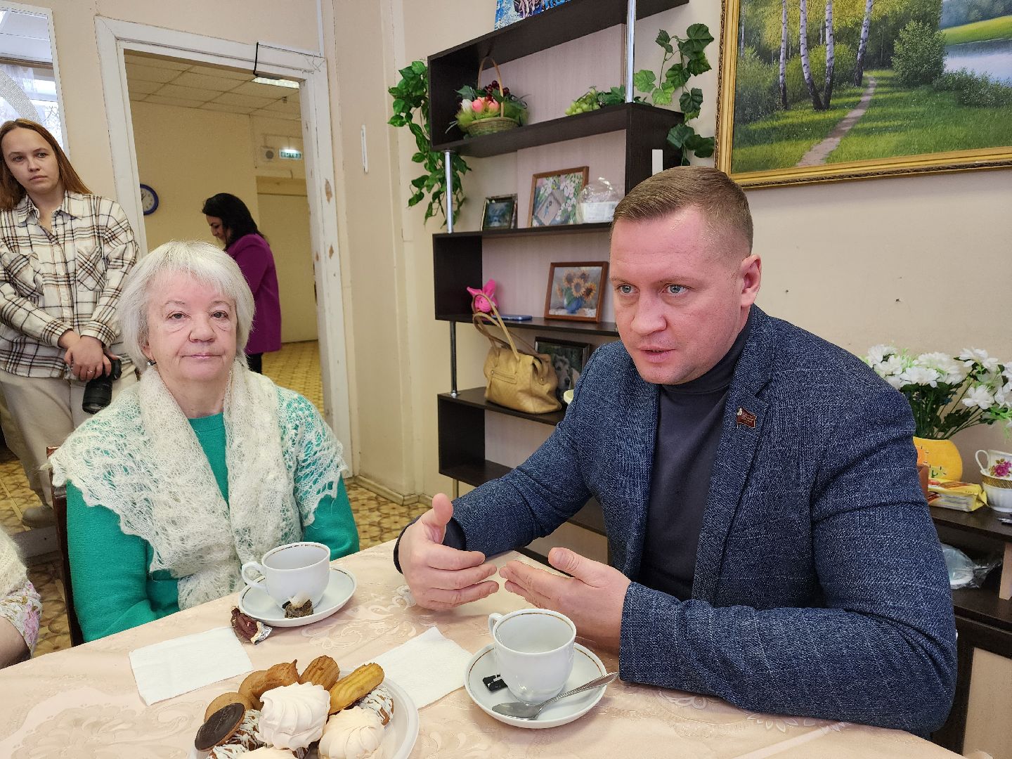 пушкино, депутат, встреча с жителями, жкх, вопросы жителей, решение проблем, старшее поколение,