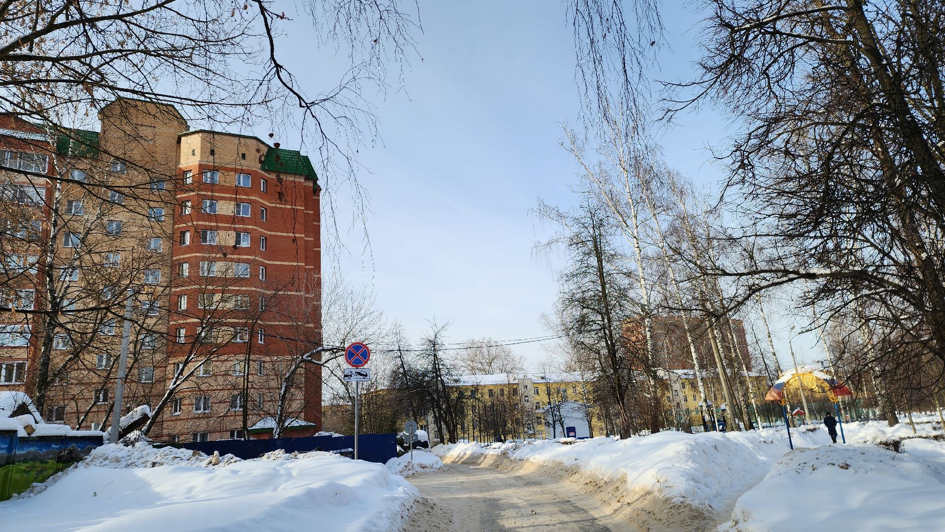 Подмосковье, Городской округ Пушкинский, Ивантеевка, знаки запрета парковки, благоуйстройство,