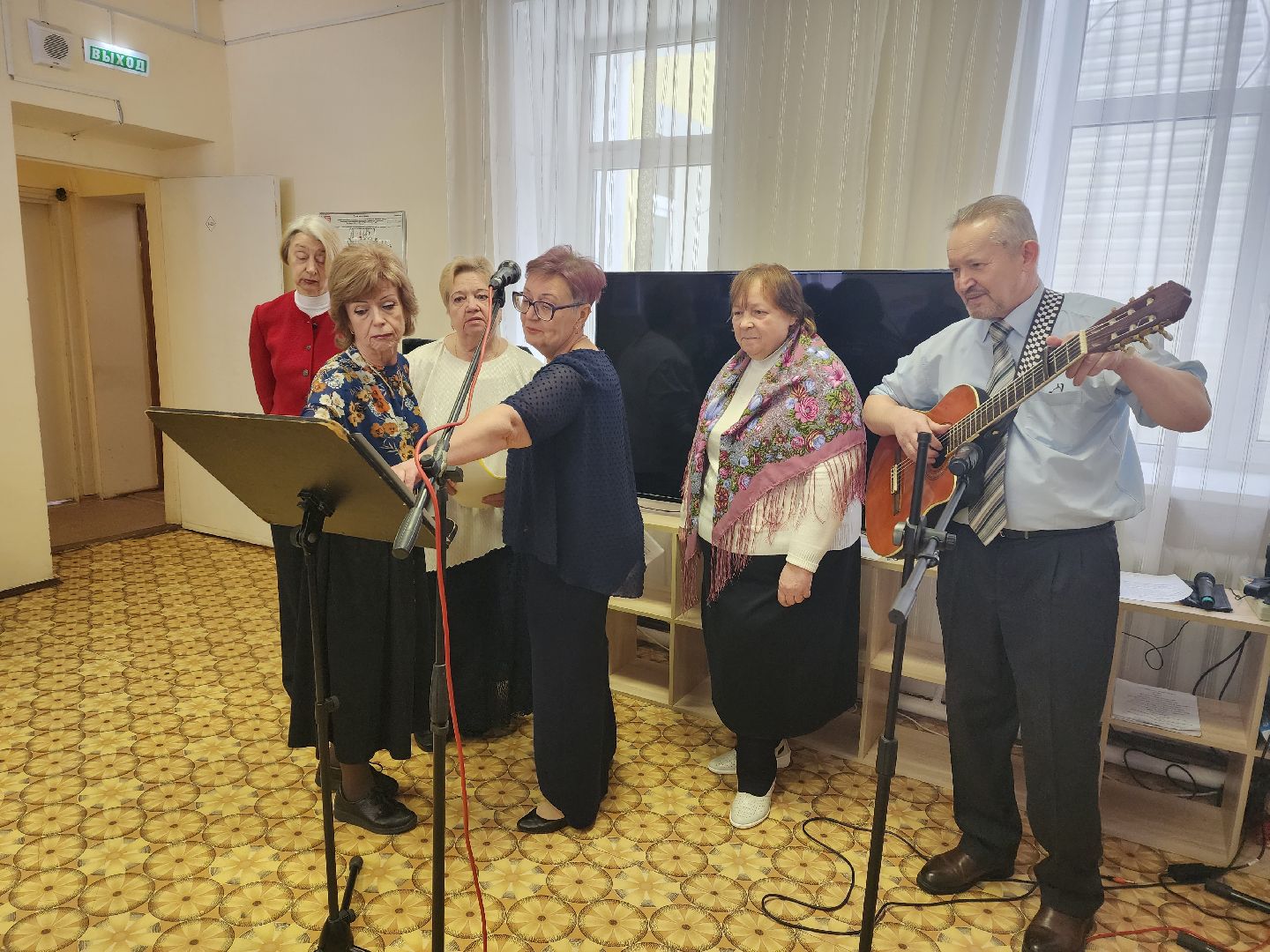 пушкино, концерт, старшее поколение, активное долголетие, поэт, авторское творчество,