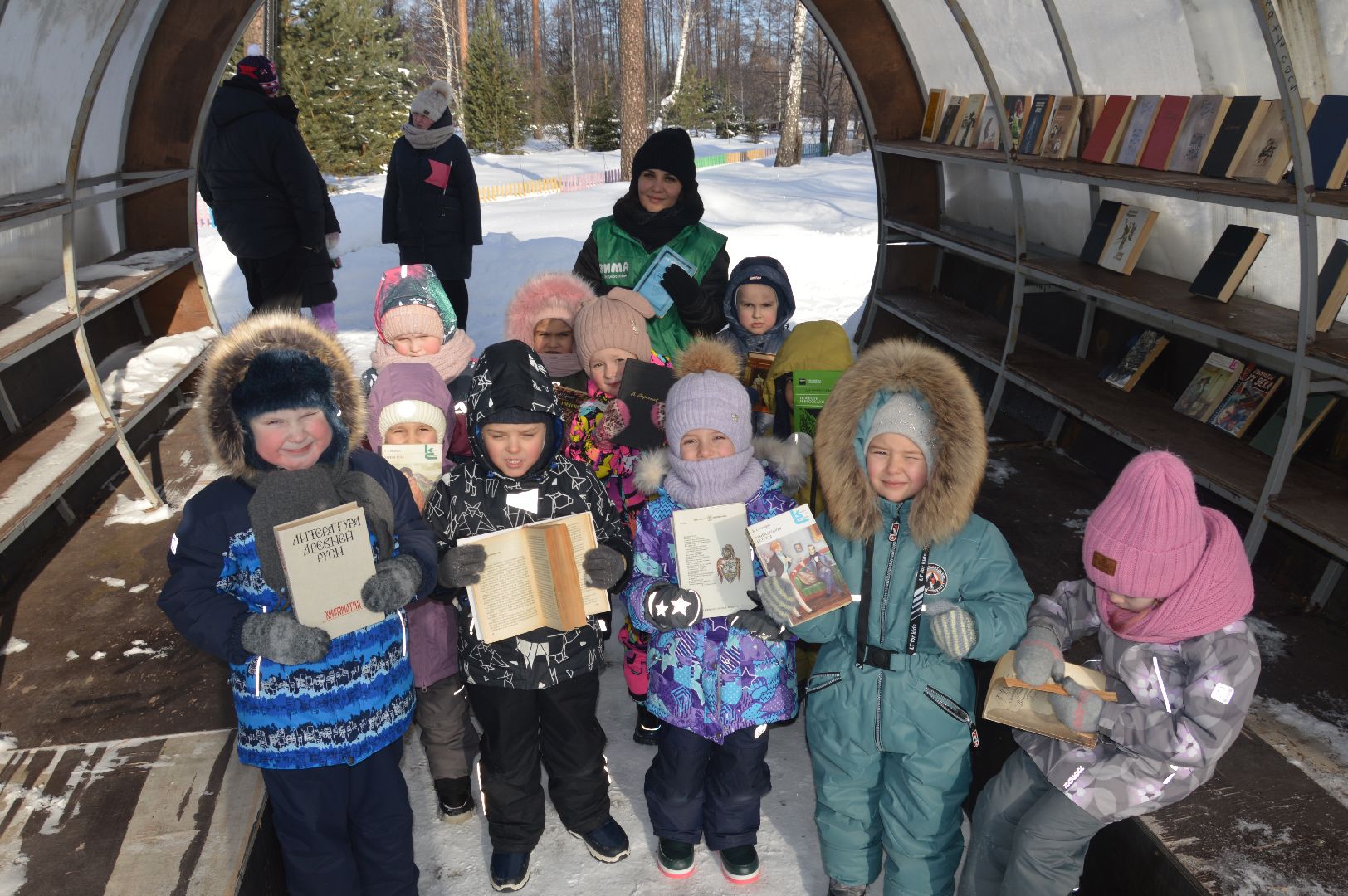 шатура, буккроссинг, книгодарение, международная акция, книги, обмен книгами, парк, парк гагарина,