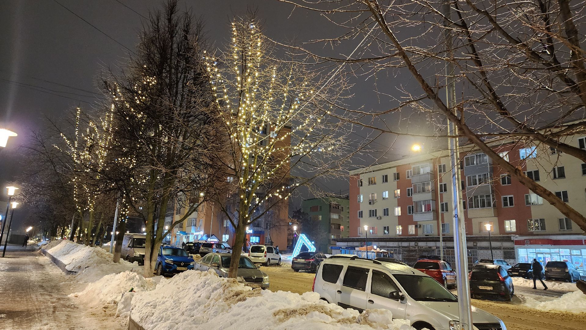 кашира, садовая, гирлянды, иллюминация, благоустойство, фонари,