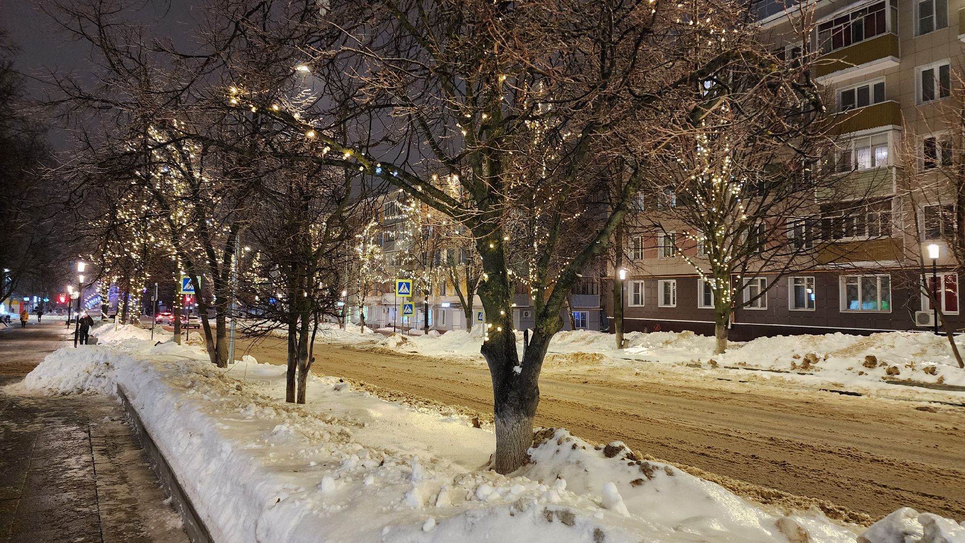 кашира, садовая, гирлянды, иллюминация, благоустойство, фонари,