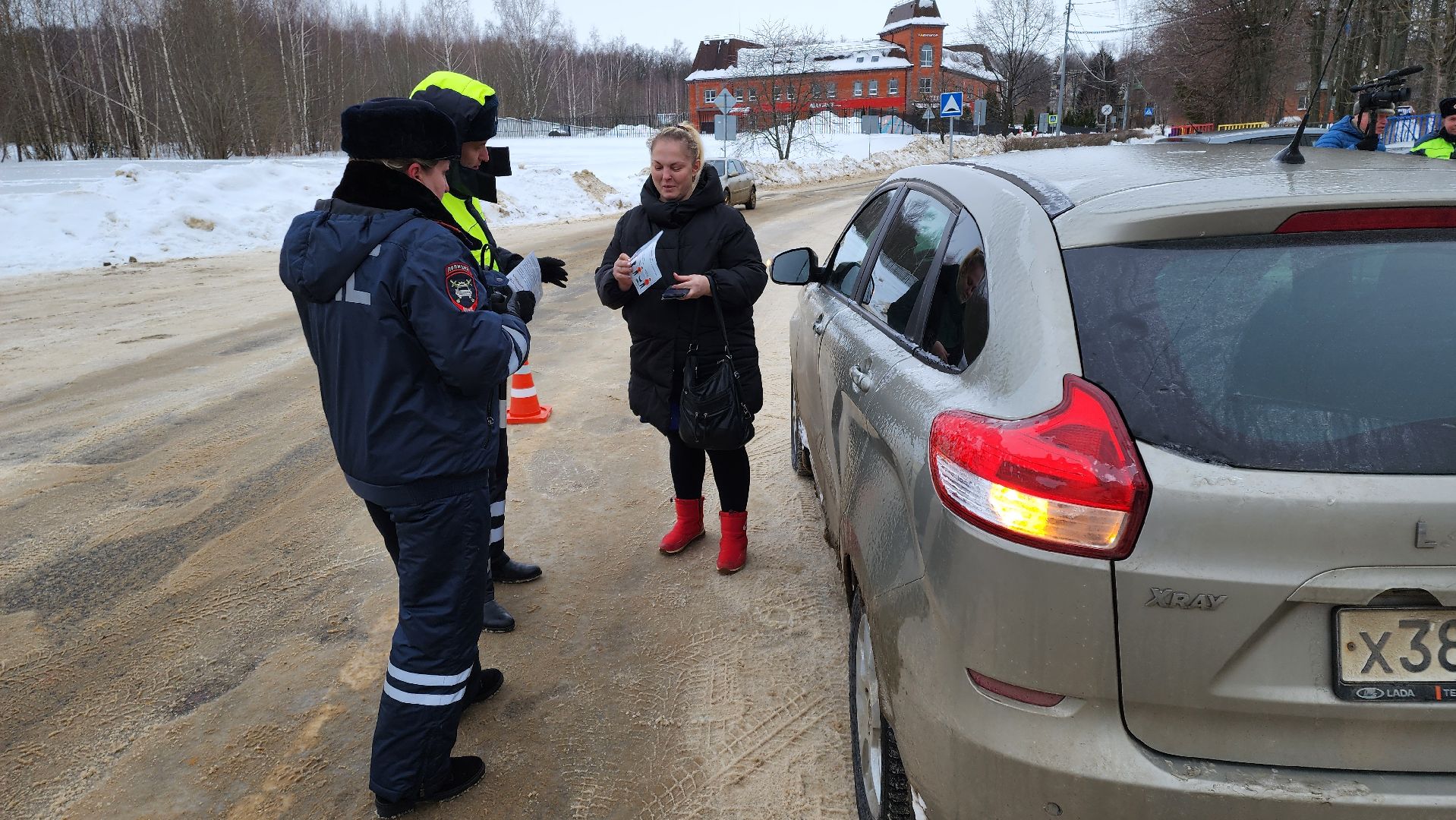 кашира, гаи, рейд безопасности, детское автокресло, социальный раунд, ПДД, безопасность дорожного движения, перевозка детей,
