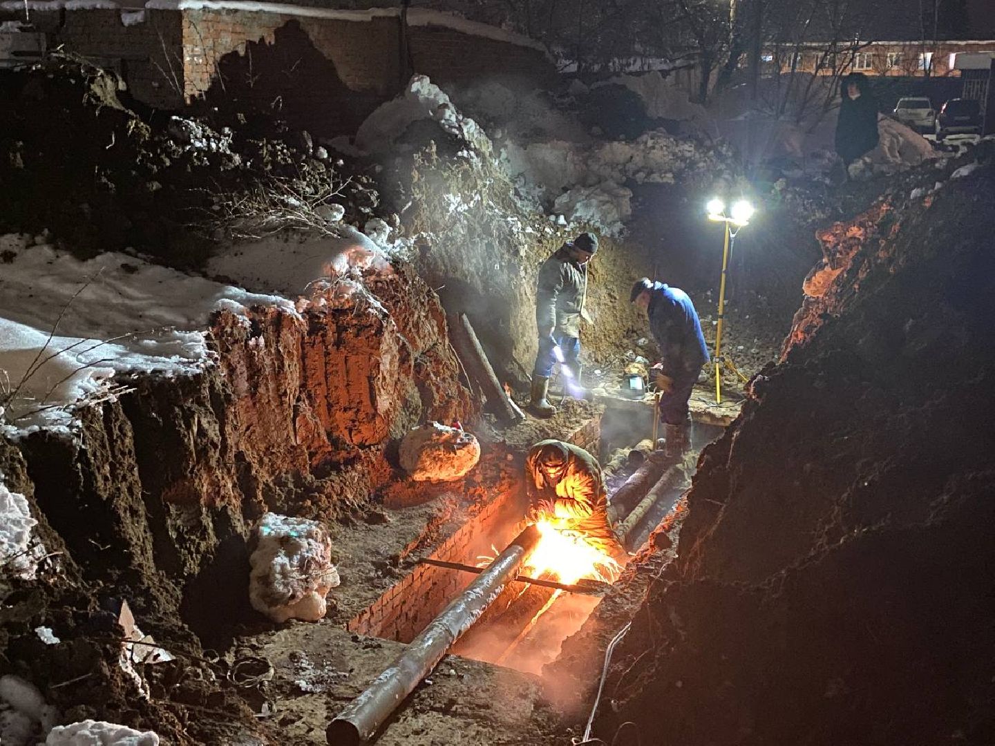 чехов, чп, жкх, утечка, теплотрасса, устранение коммунальной аварии,