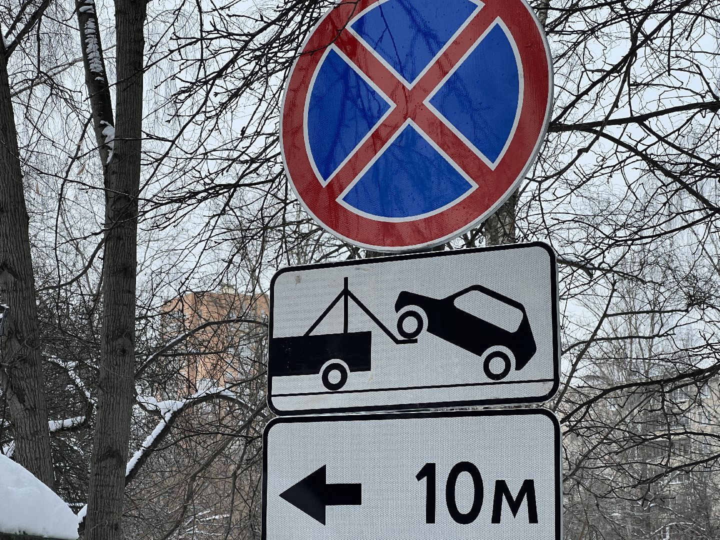 химки, благоустройство, дорожные знаки во дворах, вывоз мусора, контейнерная площадка,