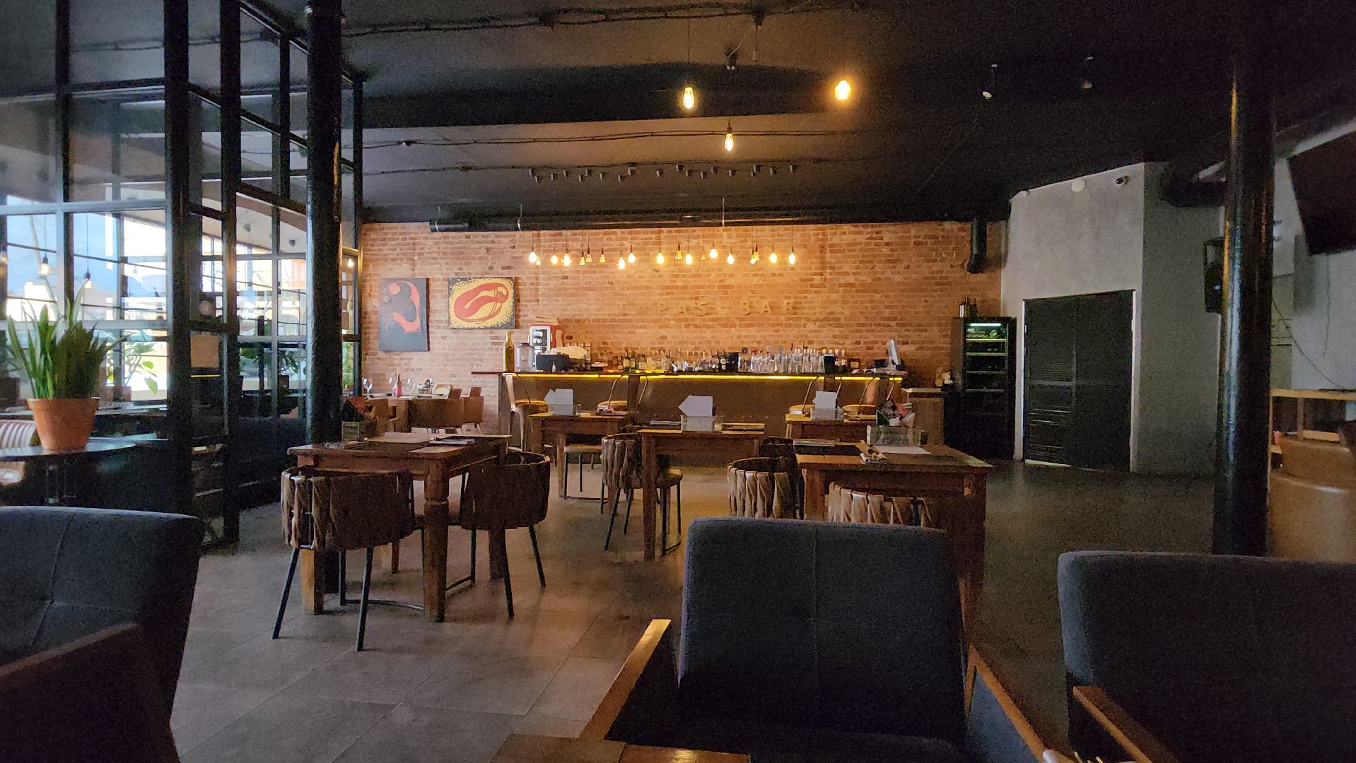 серпухов, еда, ресторан, сальвадор дали, площадь ленина,