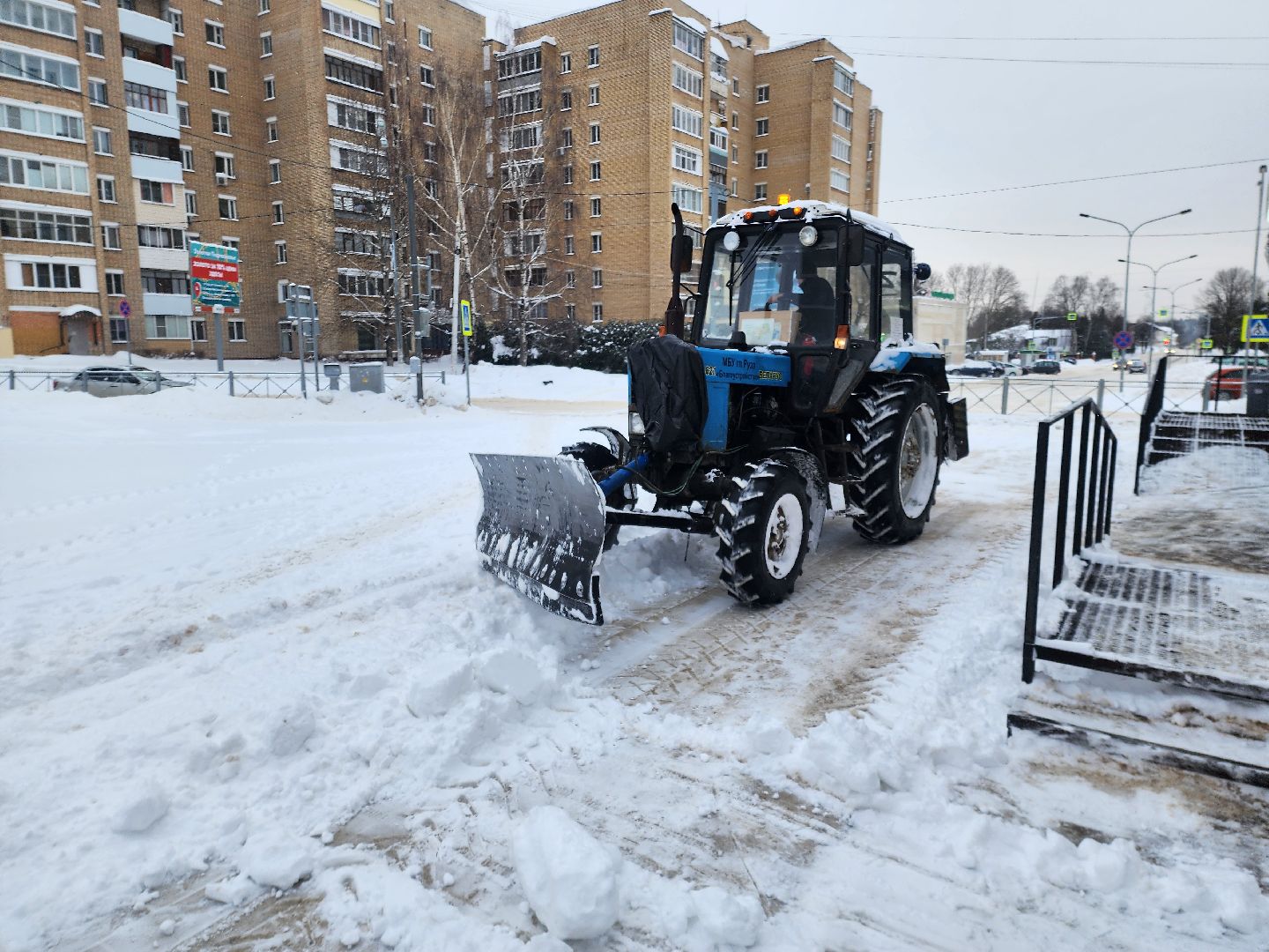 снегопад, уборка снега, коммунальная техника, коммунальщики, руза, рузский городской округ, московская область,