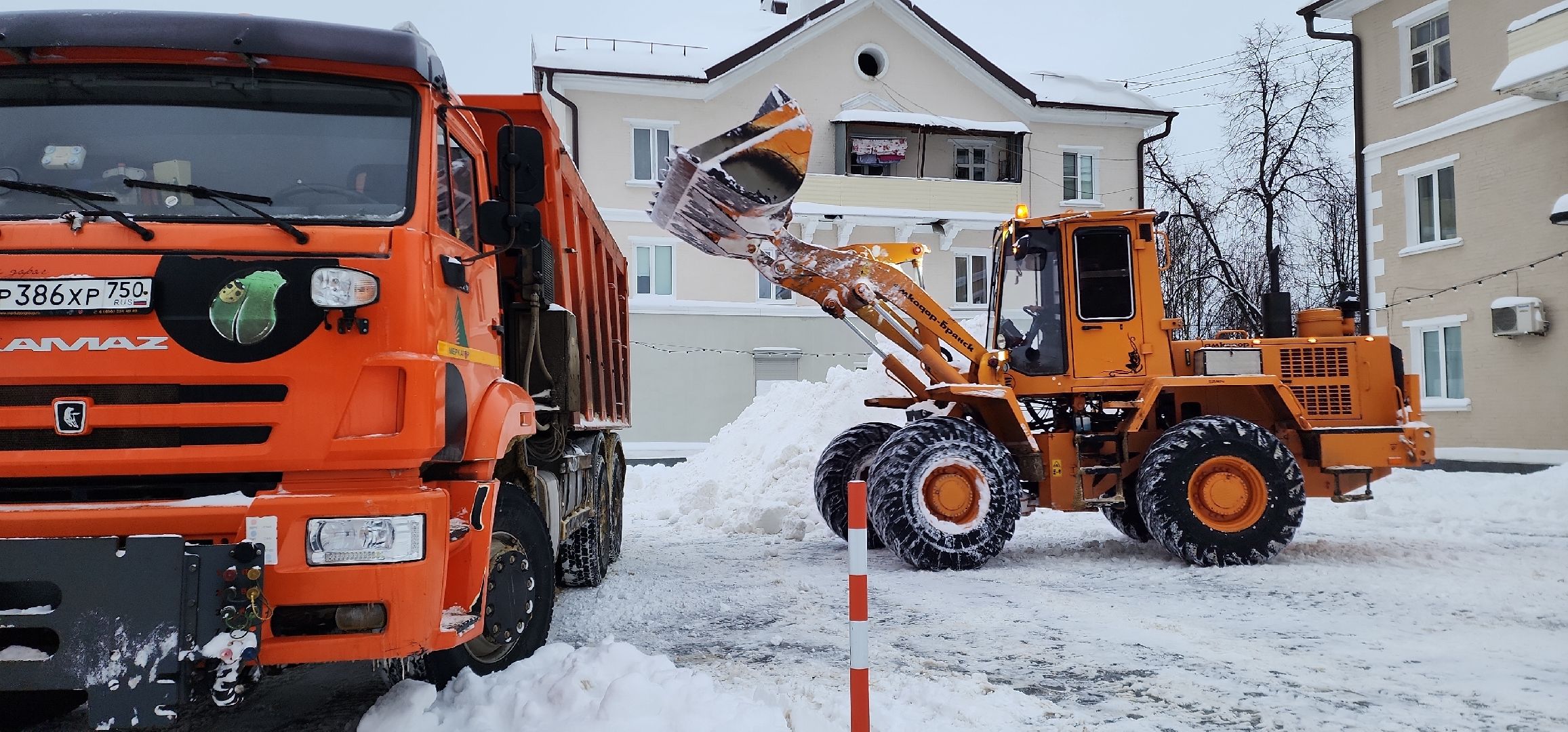 электросталь, мой город, уборка, уборка города, уборка дворов, уборка дорог, уборка общественных территорий, уборка снега, снегопад, мбу, мбу благоустройство,