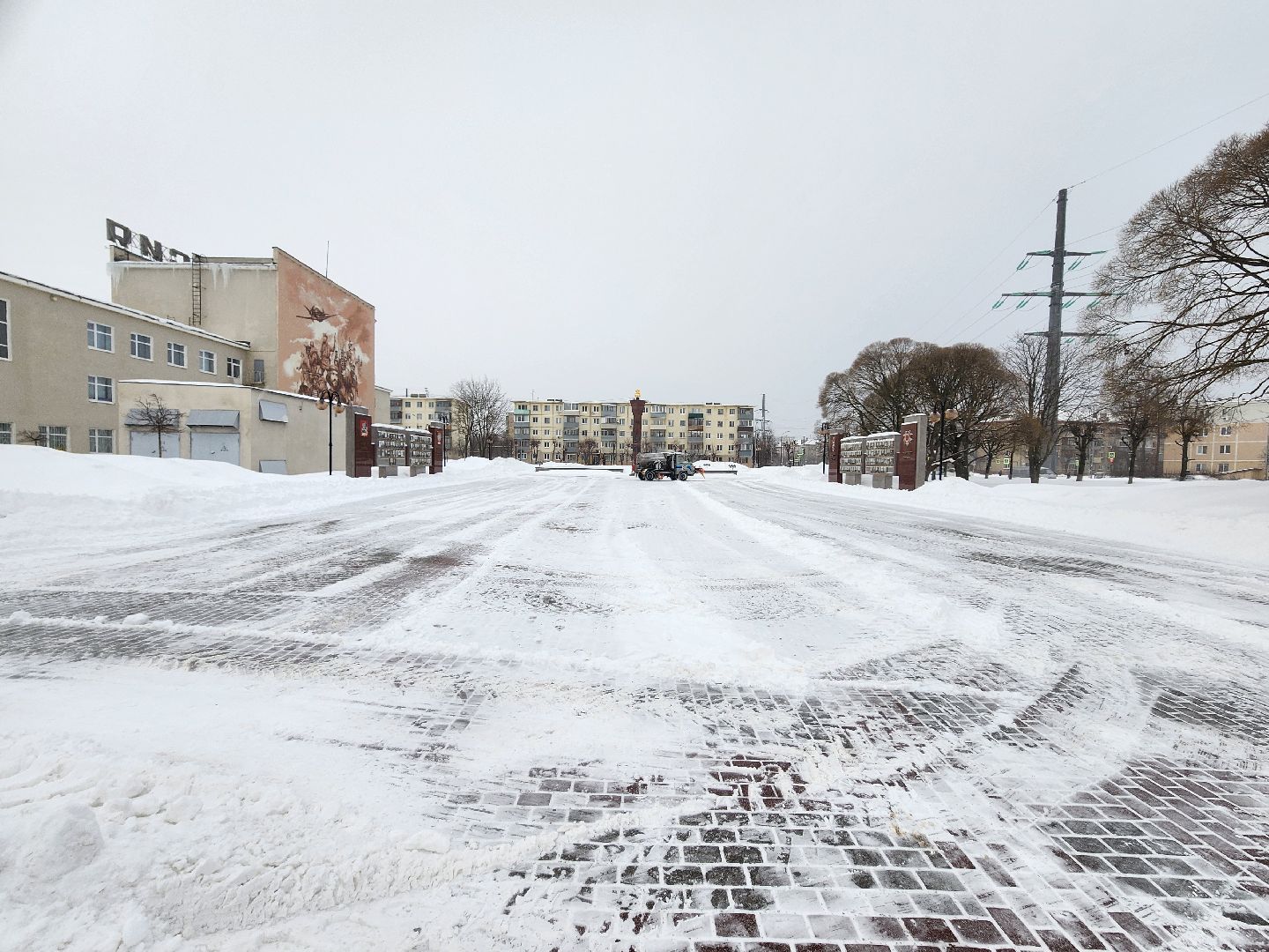 серпухов, подмосковье, площадь славы, уборка снега, комбинат благоустройства,