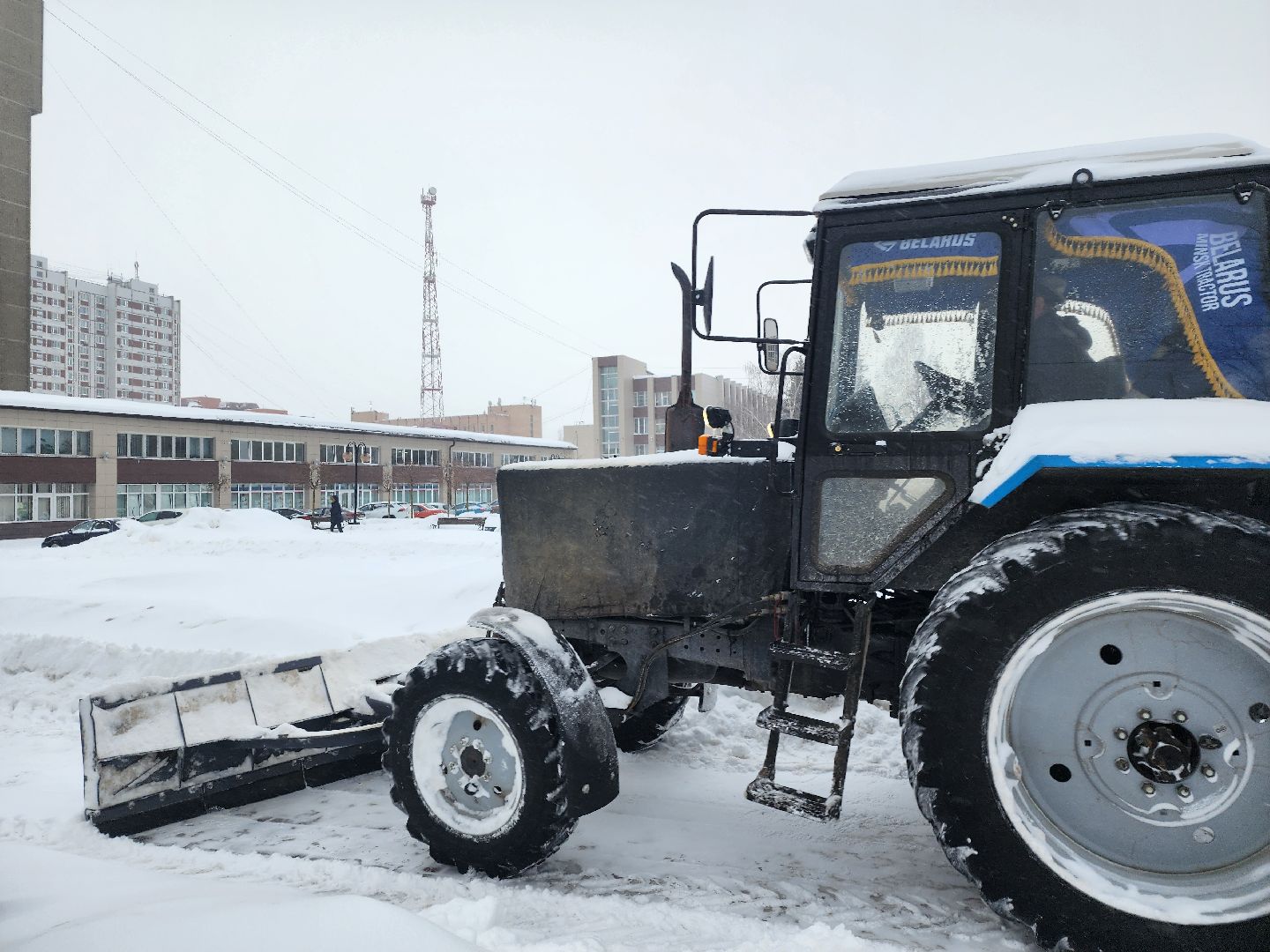 серпухов, подмосковье, площадь славы, уборка снега, комбинат благоустройства,