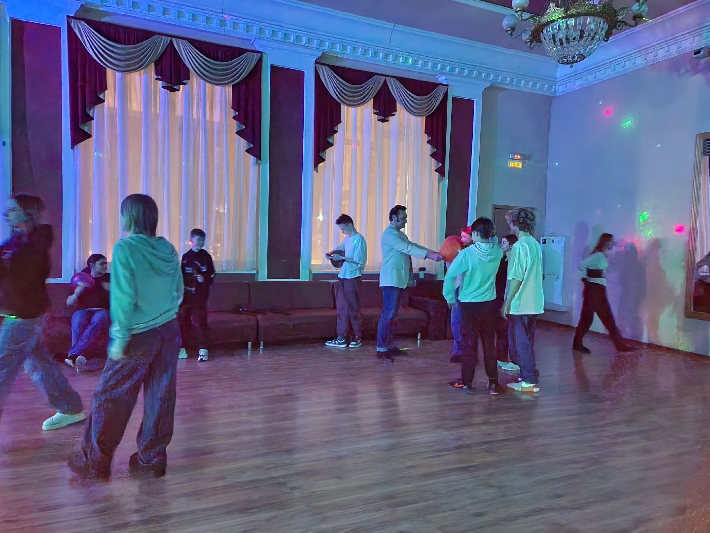 пушкино, дискотека, дети, музыка, подростки,