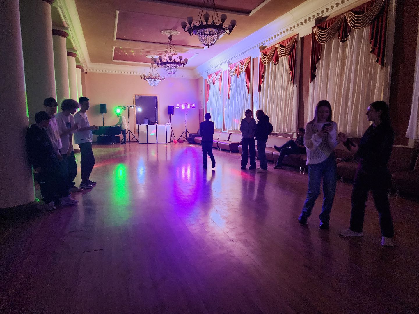 пушкино, дискотека, дети, музыка, подростки,