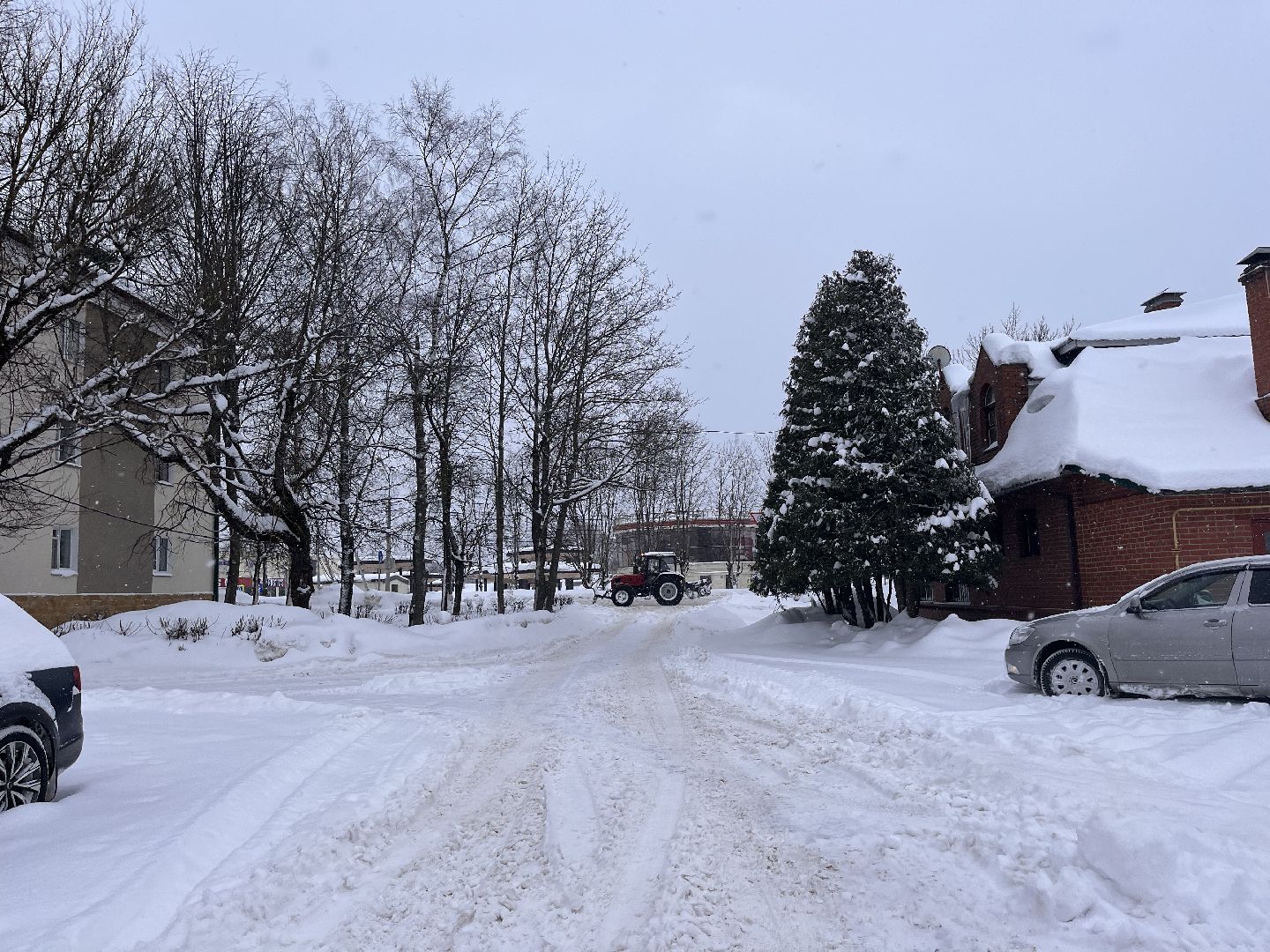 Снег, коммунальная служба, снежные завалы,