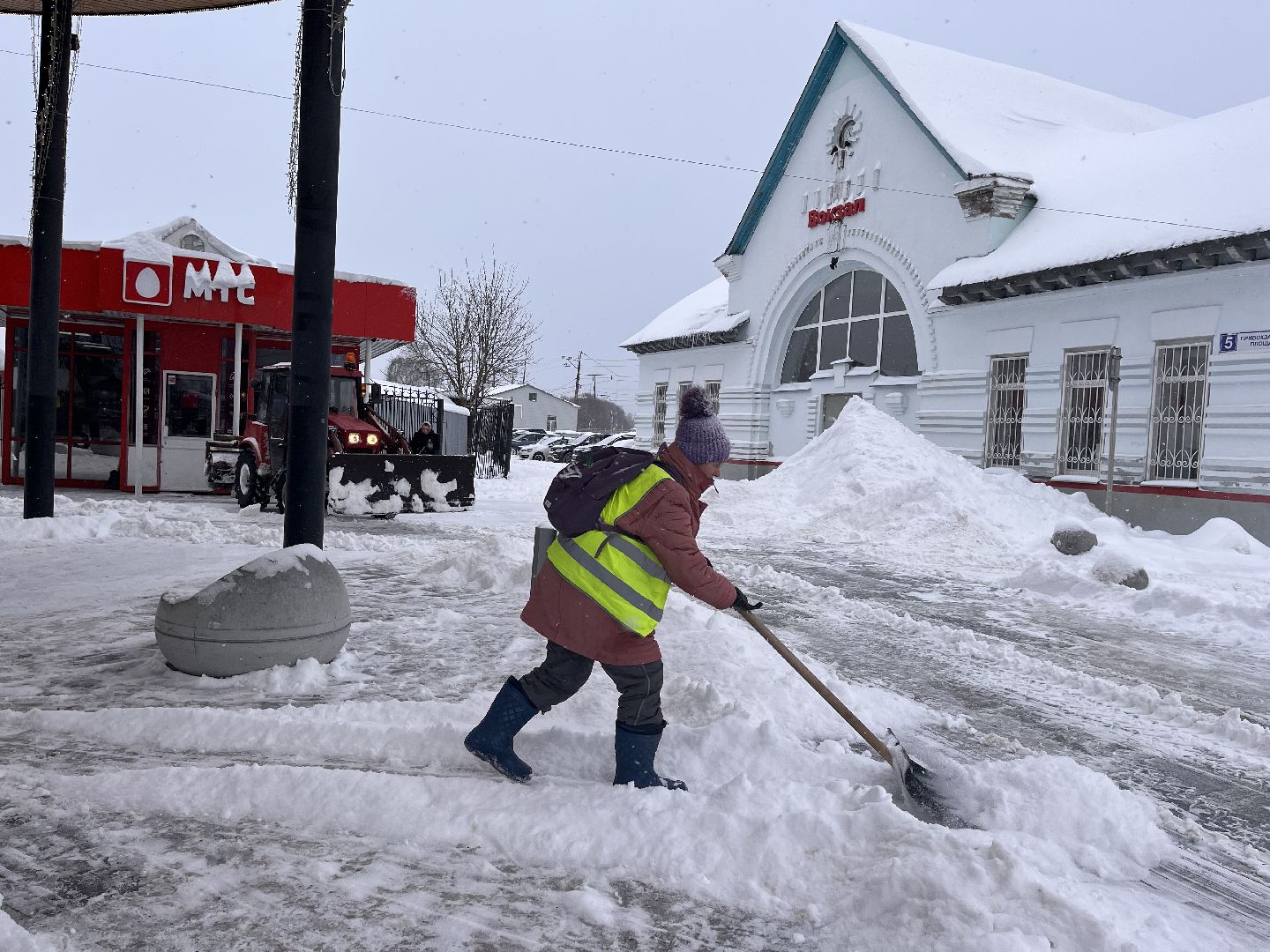 Снег, коммунальная служба, снежные завалы,