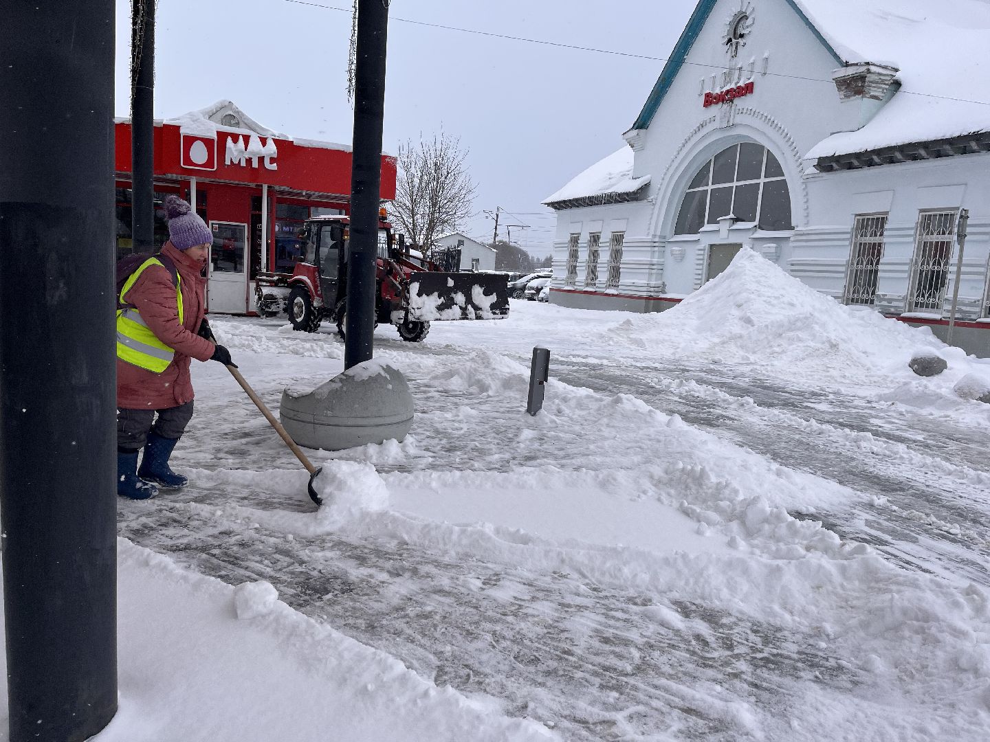 Снег, коммунальная служба, снежные завалы,