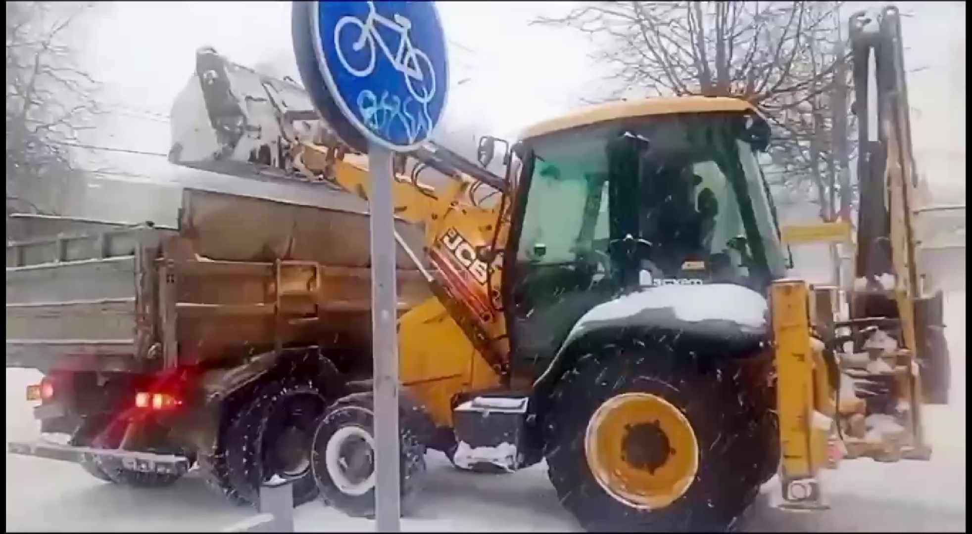 Ленинский, дороги, тротуары, снегопад, дворники,