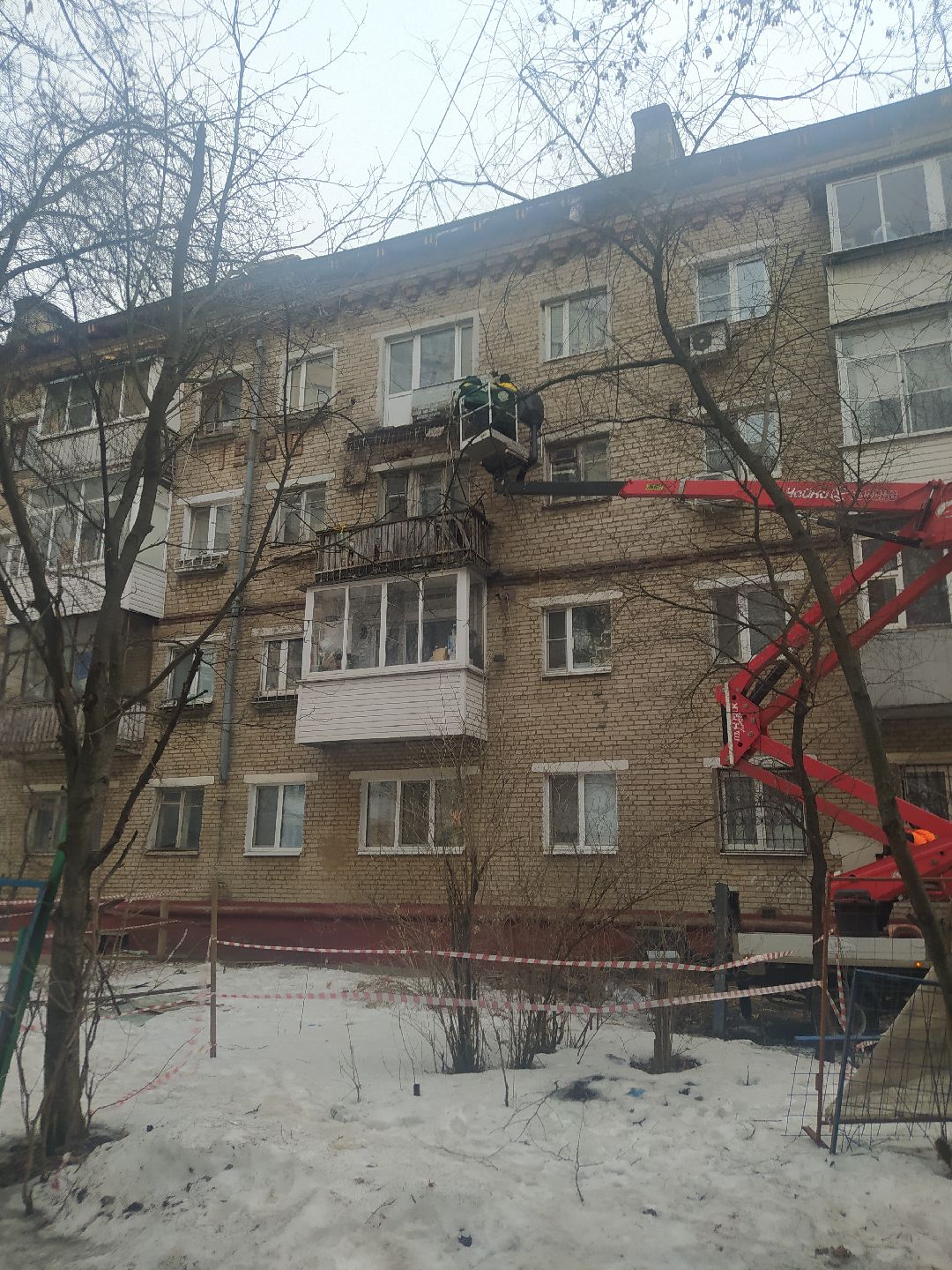 ЖКХ, обвал балкона, Щёлково, демонтаж