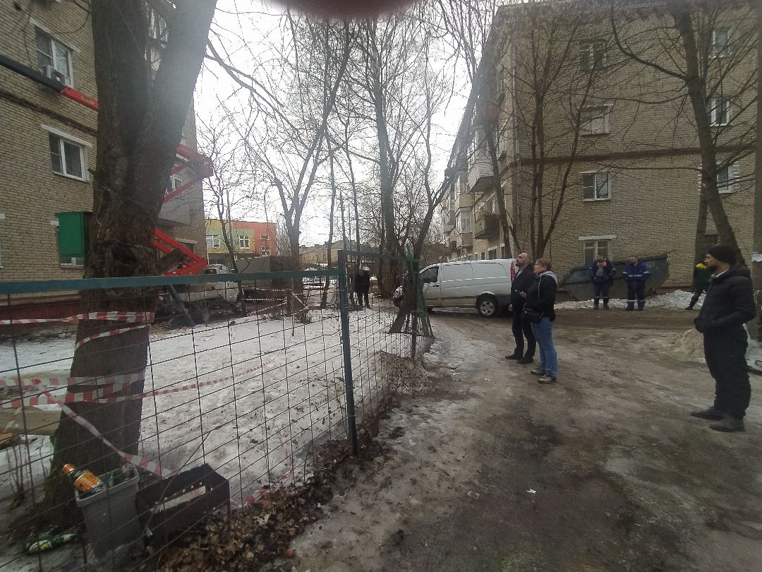 ЖКХ, обвал балкона, Щёлково, демонтаж