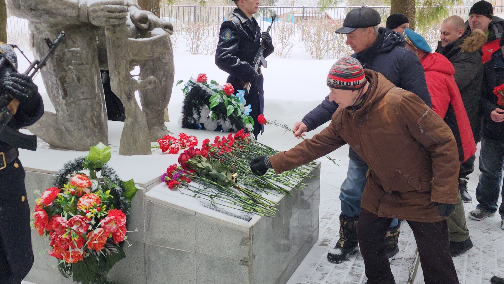 серпухов, поселок пролетарский, ветераны афганцы, афганистан, митинг,