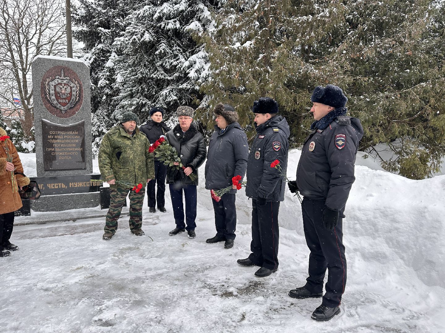 Одинцово, Митинг, Возложение цветов,