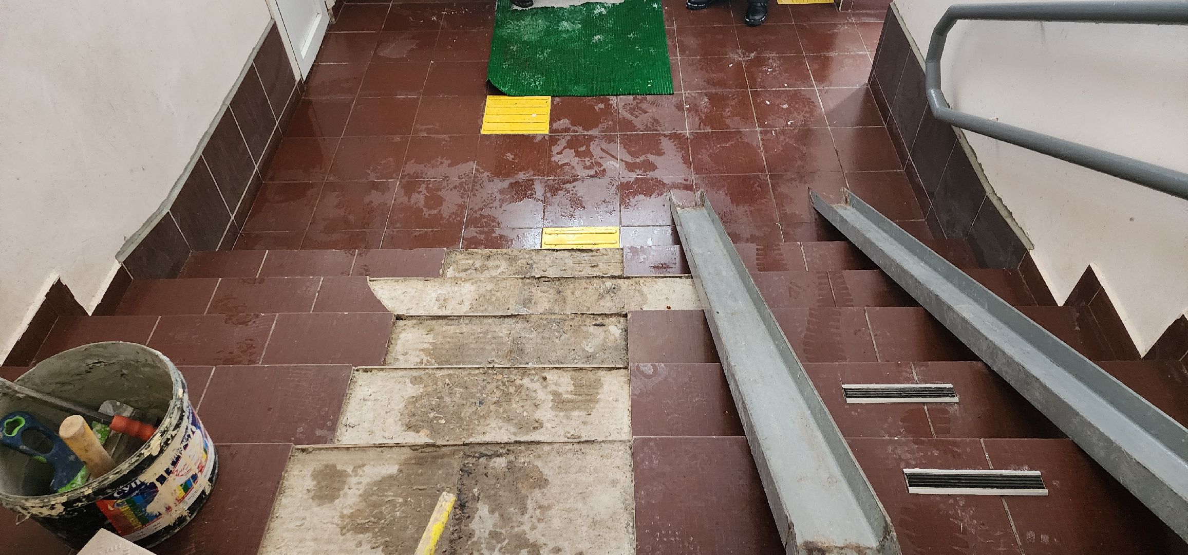 противоскользящая плитка, Домодедово - парк, поручение от жителей,