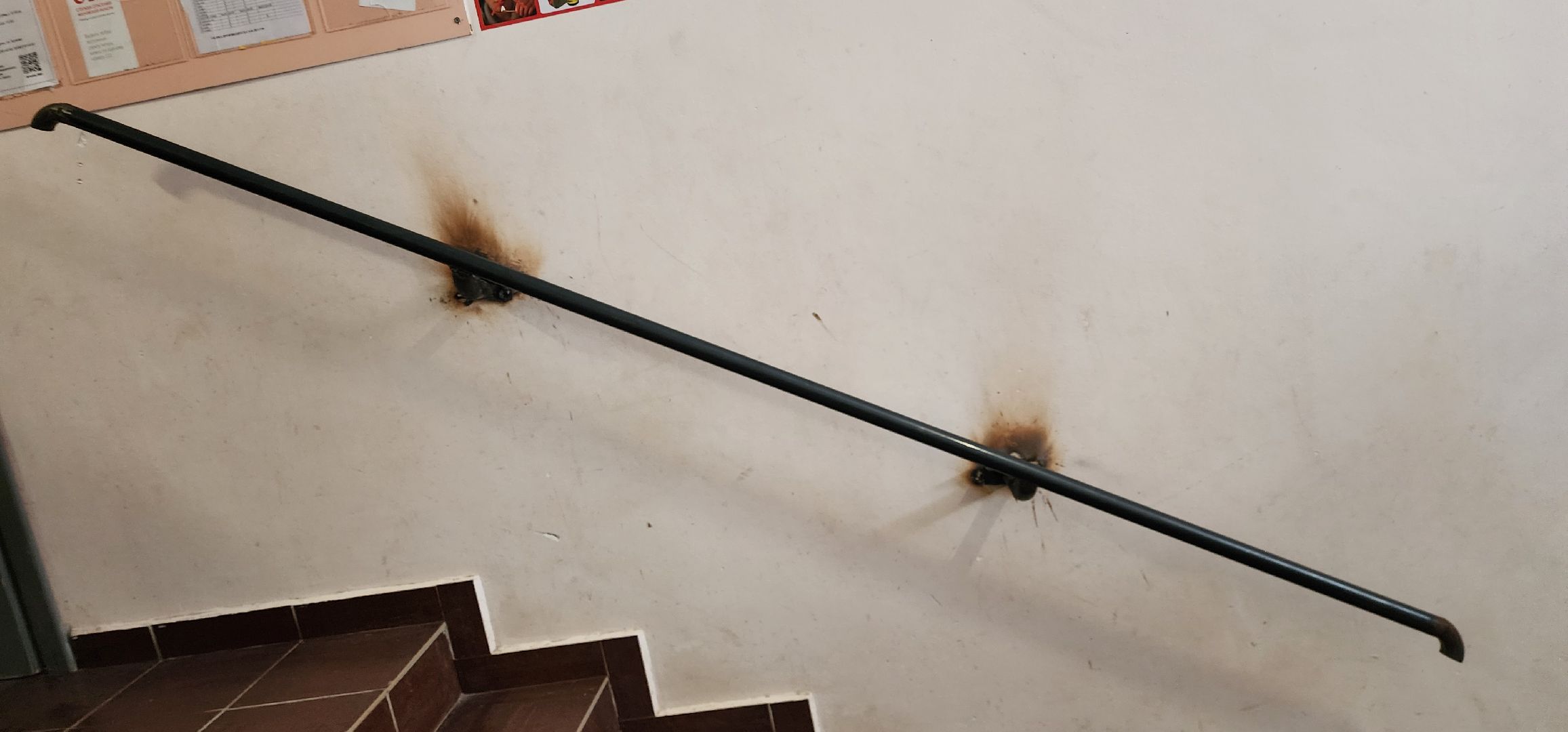 поручни в подъездах, безопасность для пожилых, Домодедово - парк,