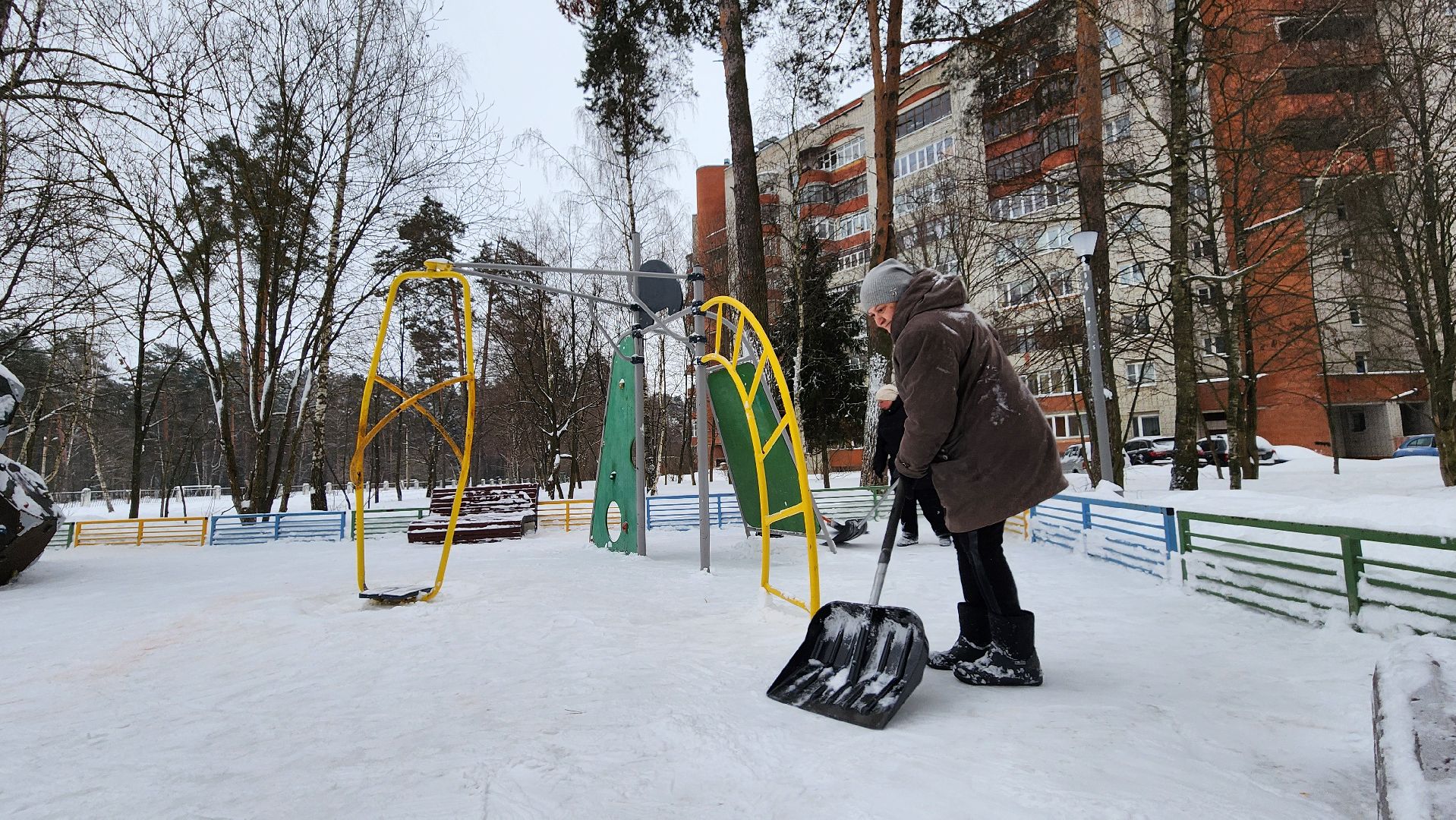 протвино, детская площадка, снег, снег и наледь, уборка,