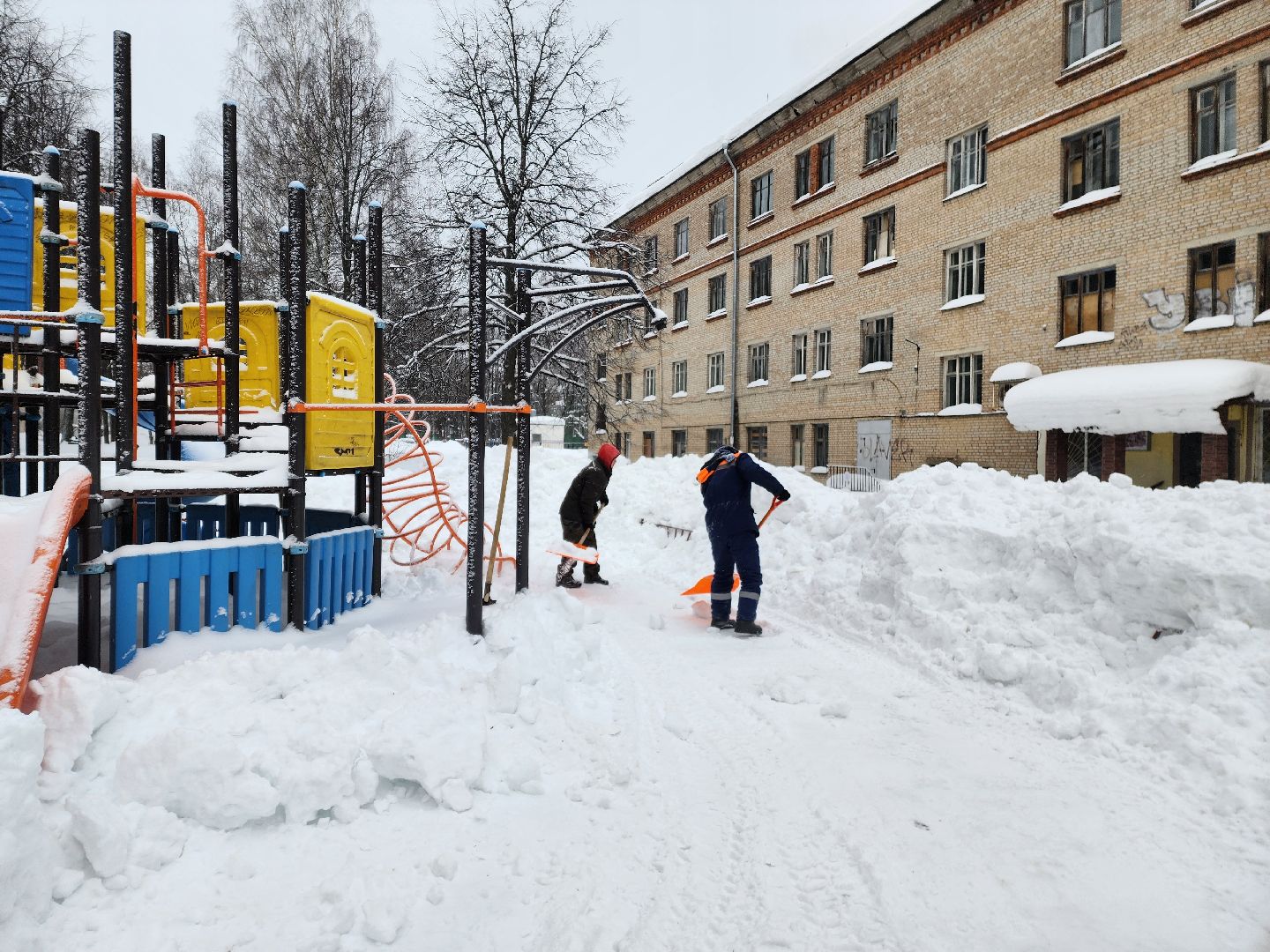 красноармейск, г.о. пушкинский, уборка общественных территорий, уборка снега,