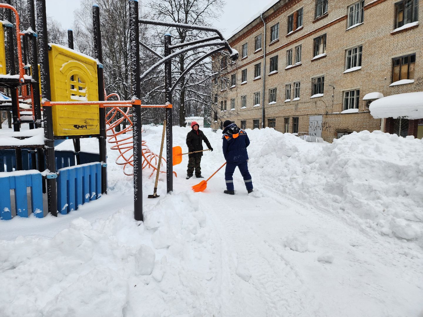 красноармейск, г.о. пушкинский, уборка общественных территорий, уборка снега,