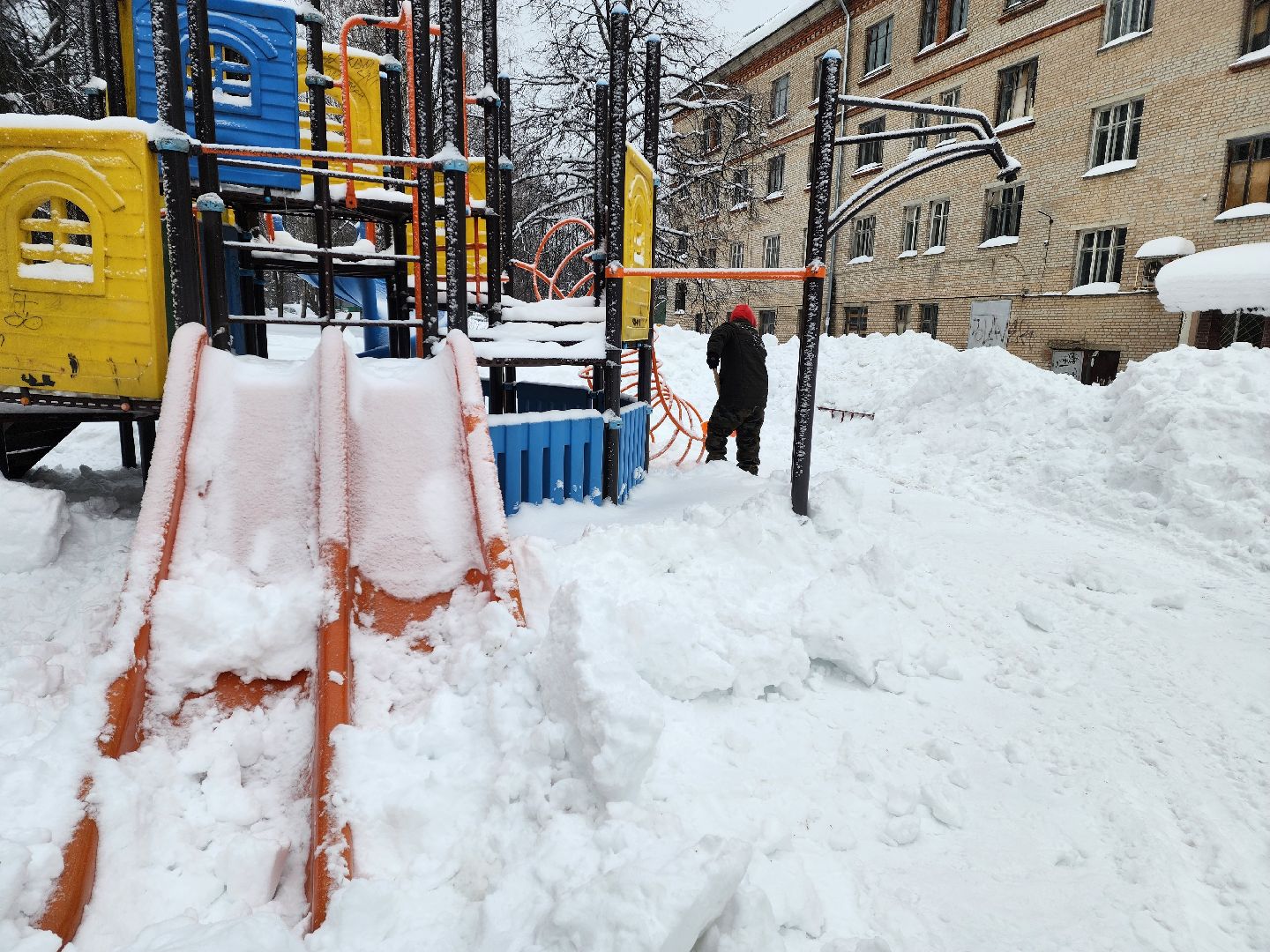 красноармейск, г.о. пушкинский, уборка общественных территорий, уборка снега,