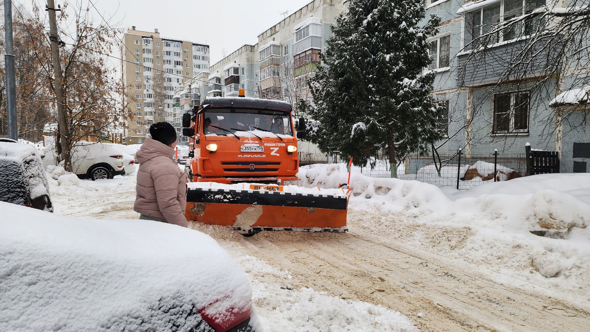 Подмосковье, Городской округ Пушкинский, Ивантеевка, ЖКХ, Уборка снега, Городское хозяйство Ивантеевки,